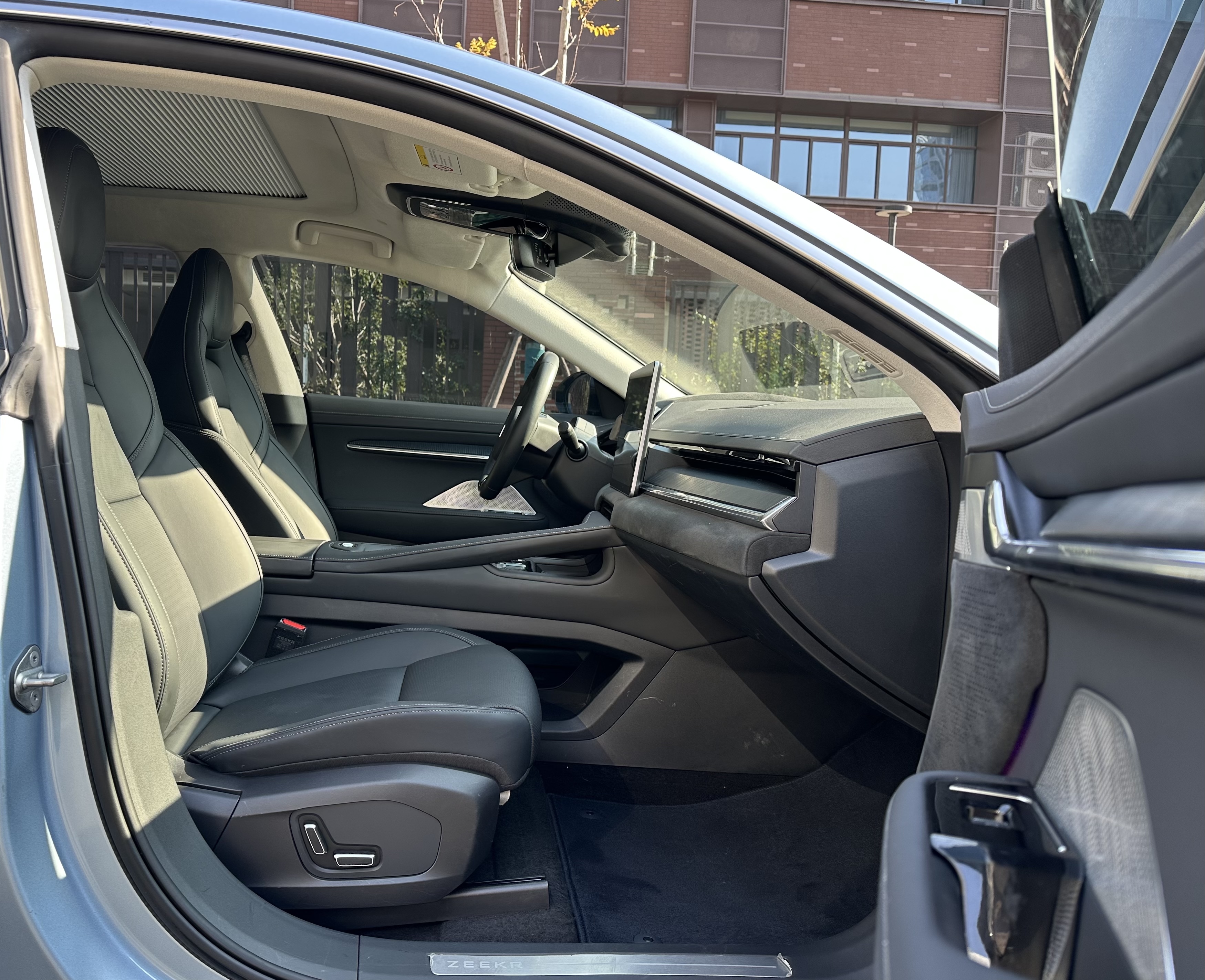 极氪 极氪001 2022 汽车图片 #24