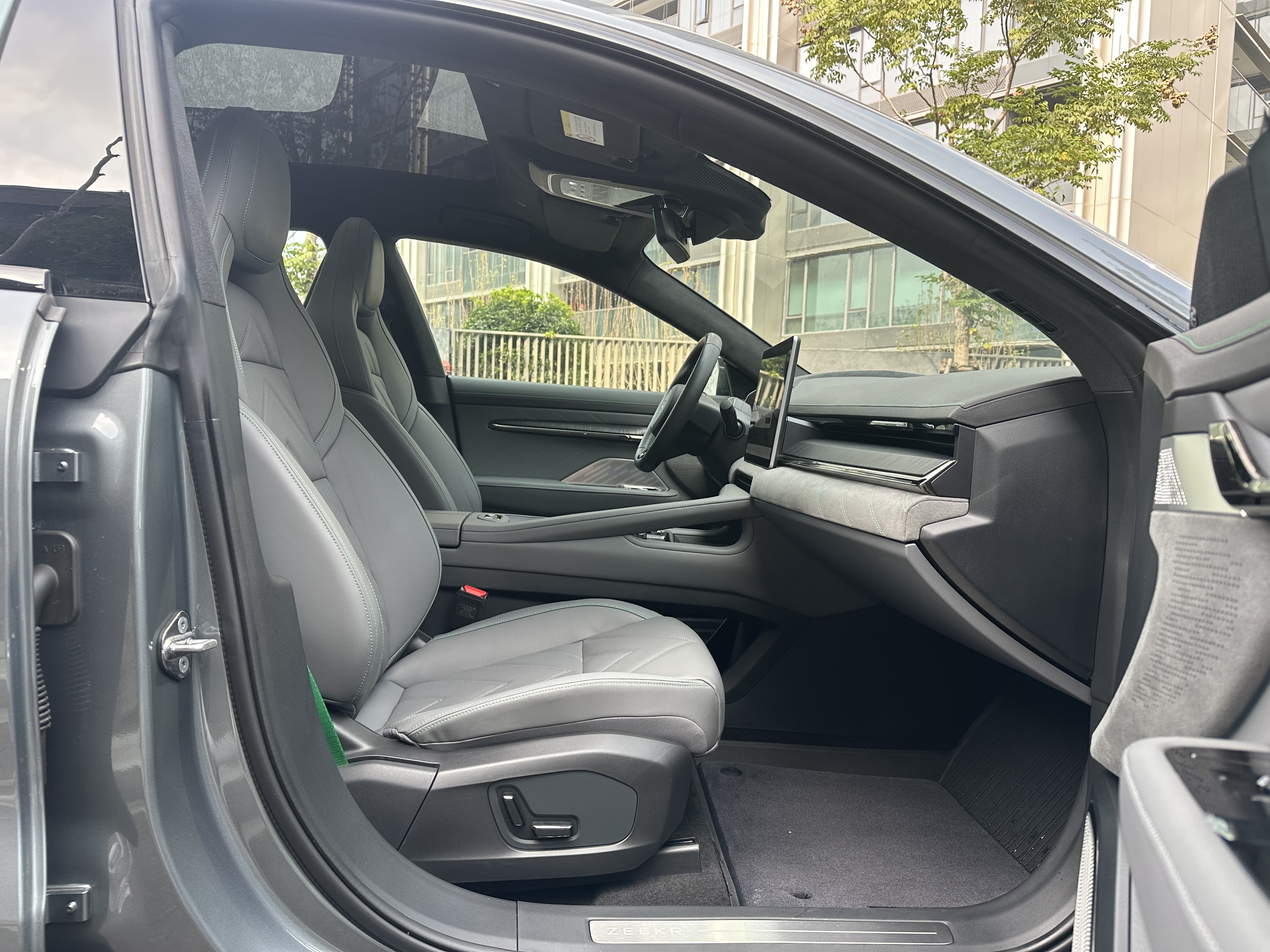 极氪 极氪001 2022 汽车图片 #24