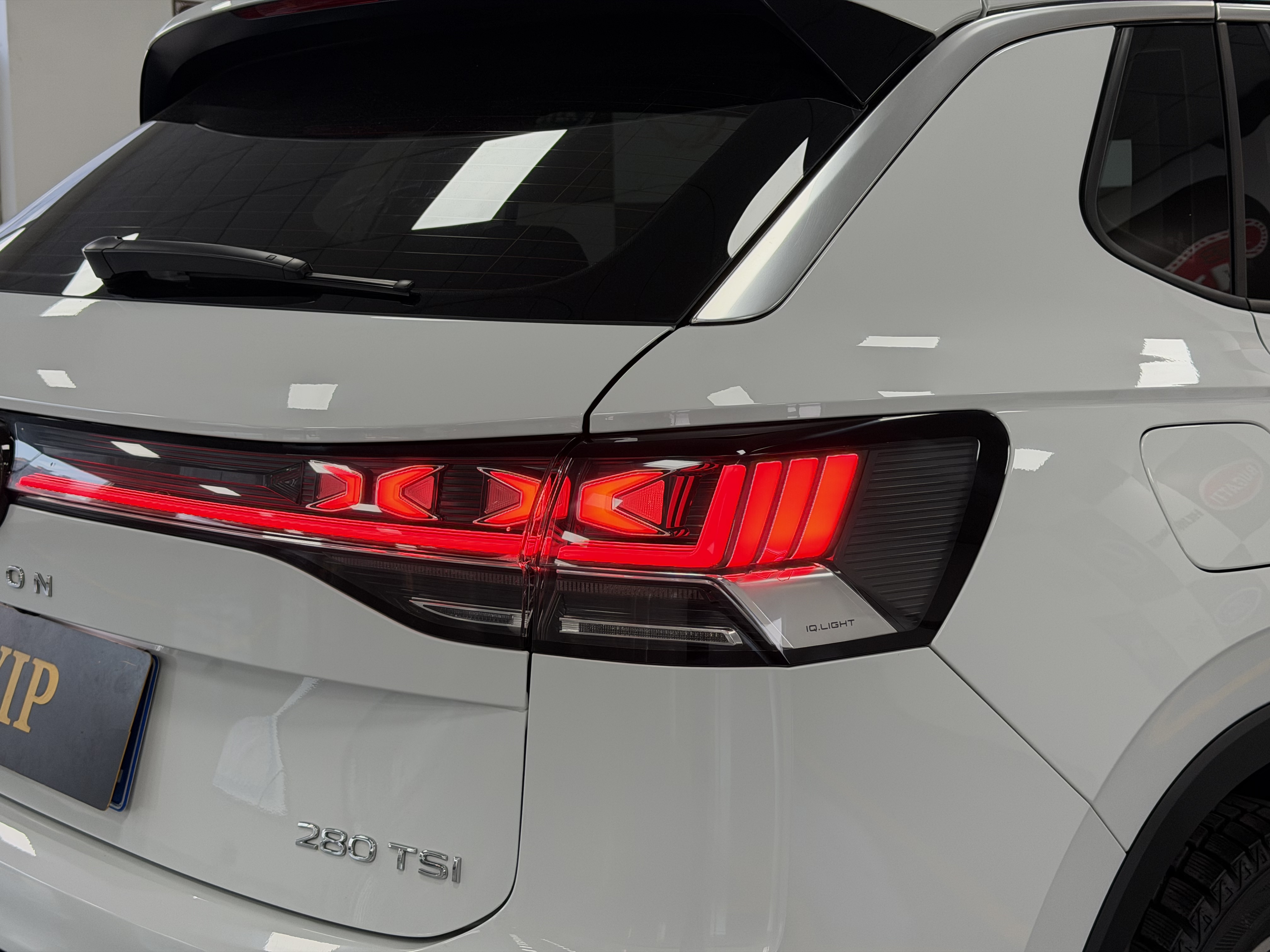 Volkswagen Tayron 2023 immagine di auto #24