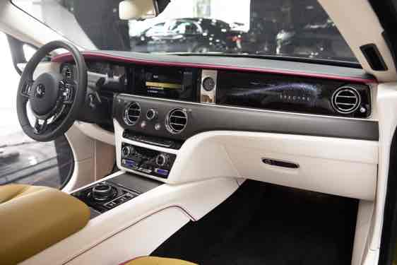 Rolls-Royce Spectre 2025 immagine di auto #24