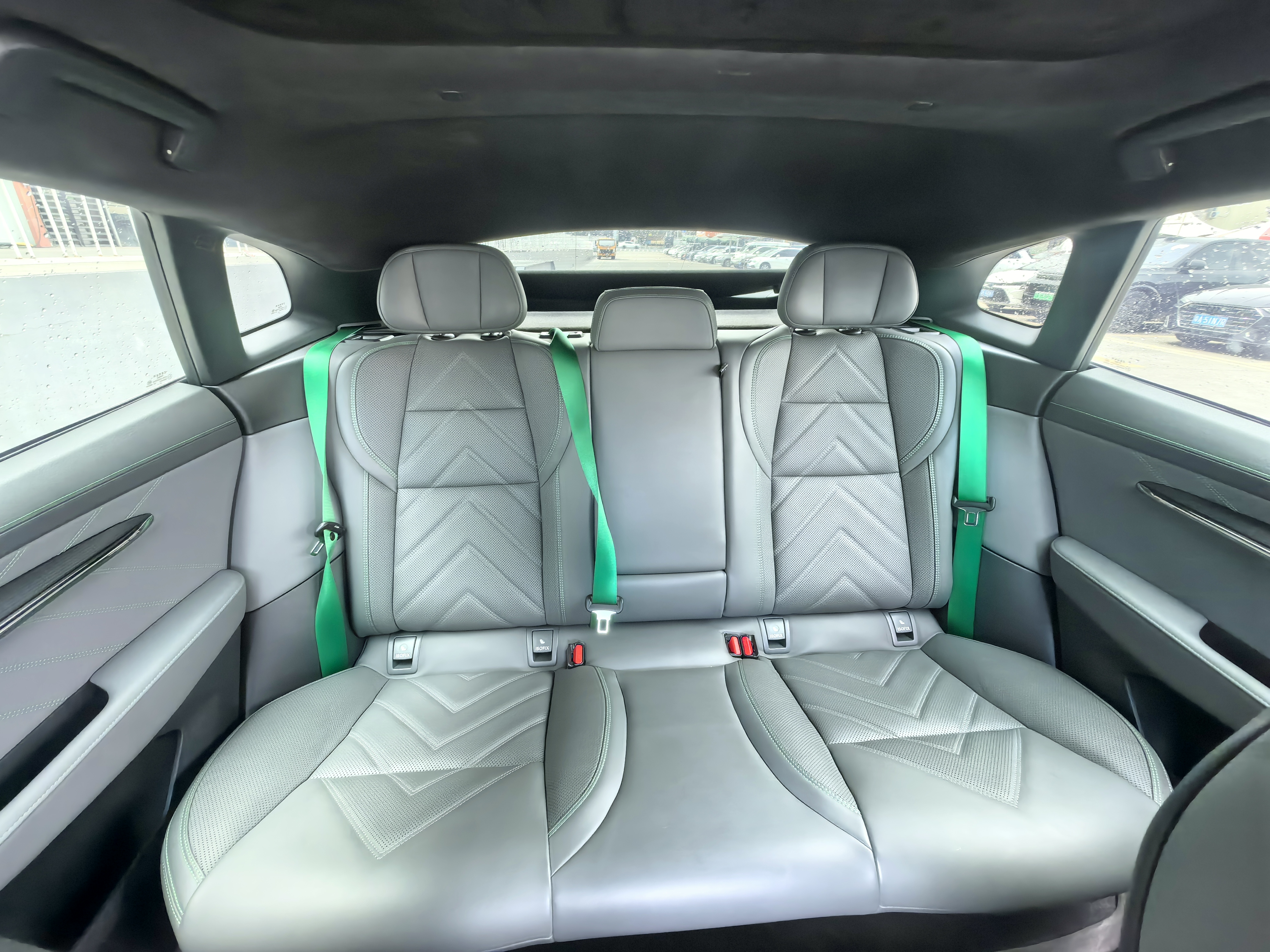 极氪 极氪001 2023 汽车图片 #24