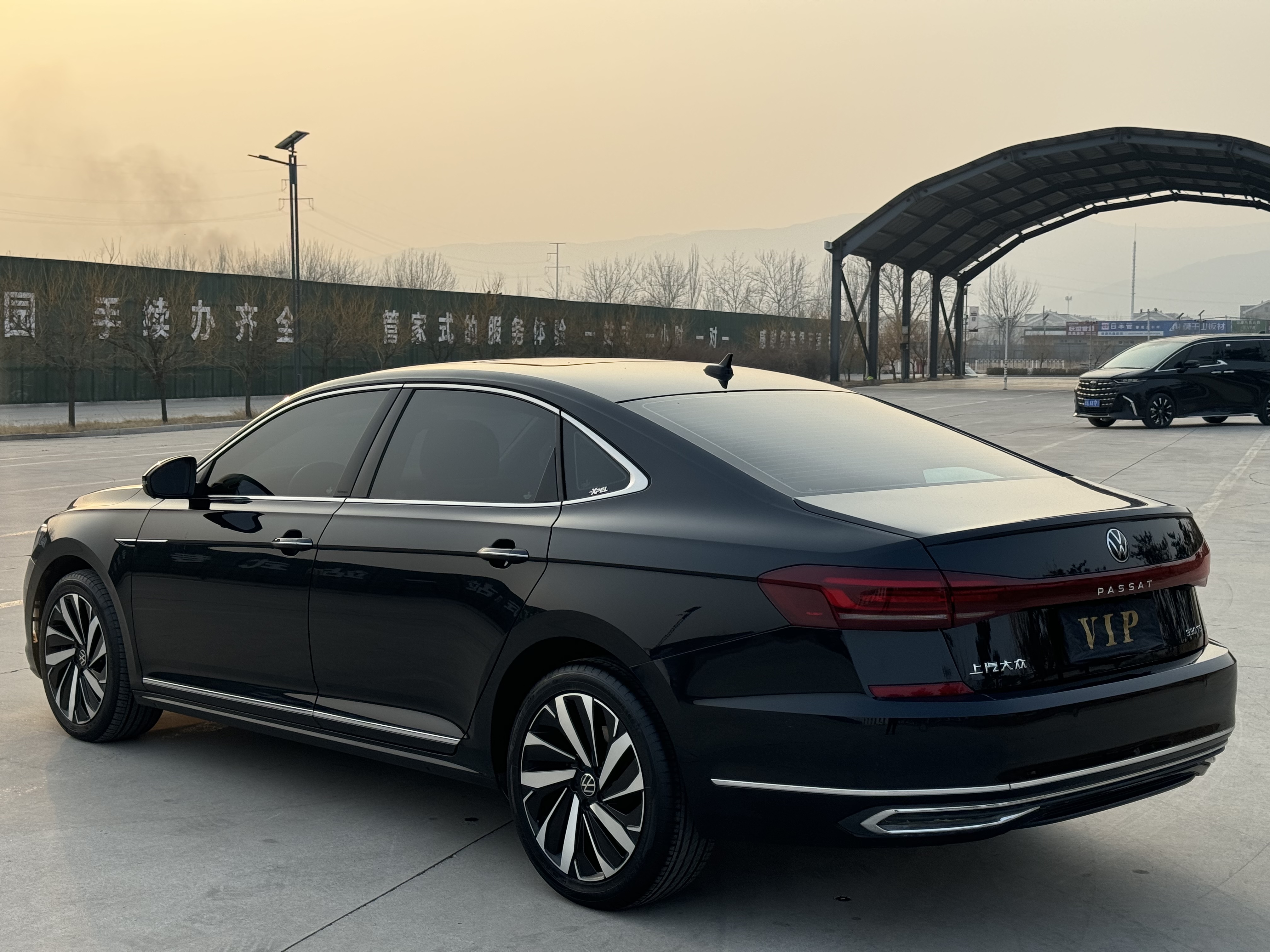 Volkswagen Passat 2023 immagine di auto #24
