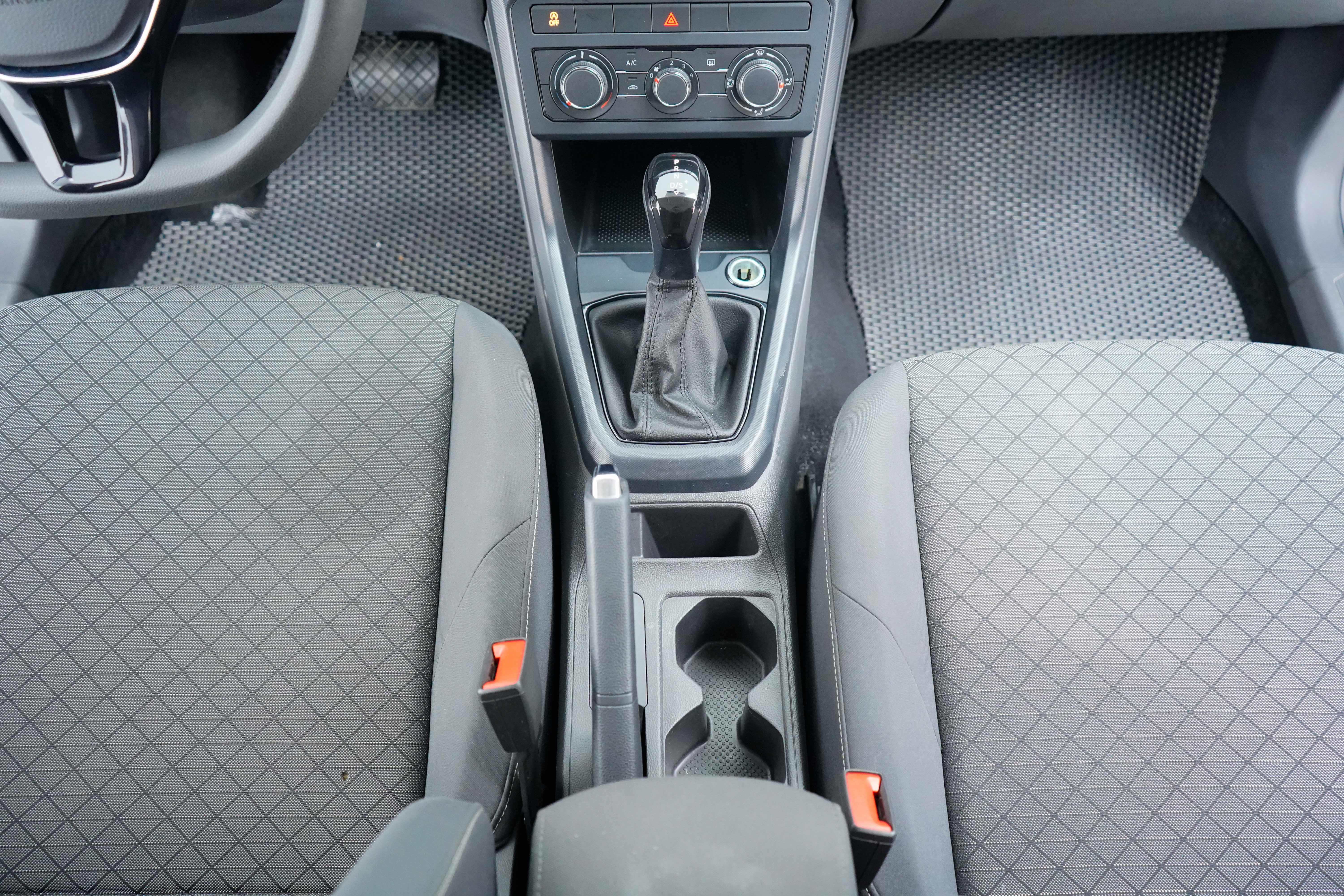 Volkswagen T-Cross 2023 car image #24