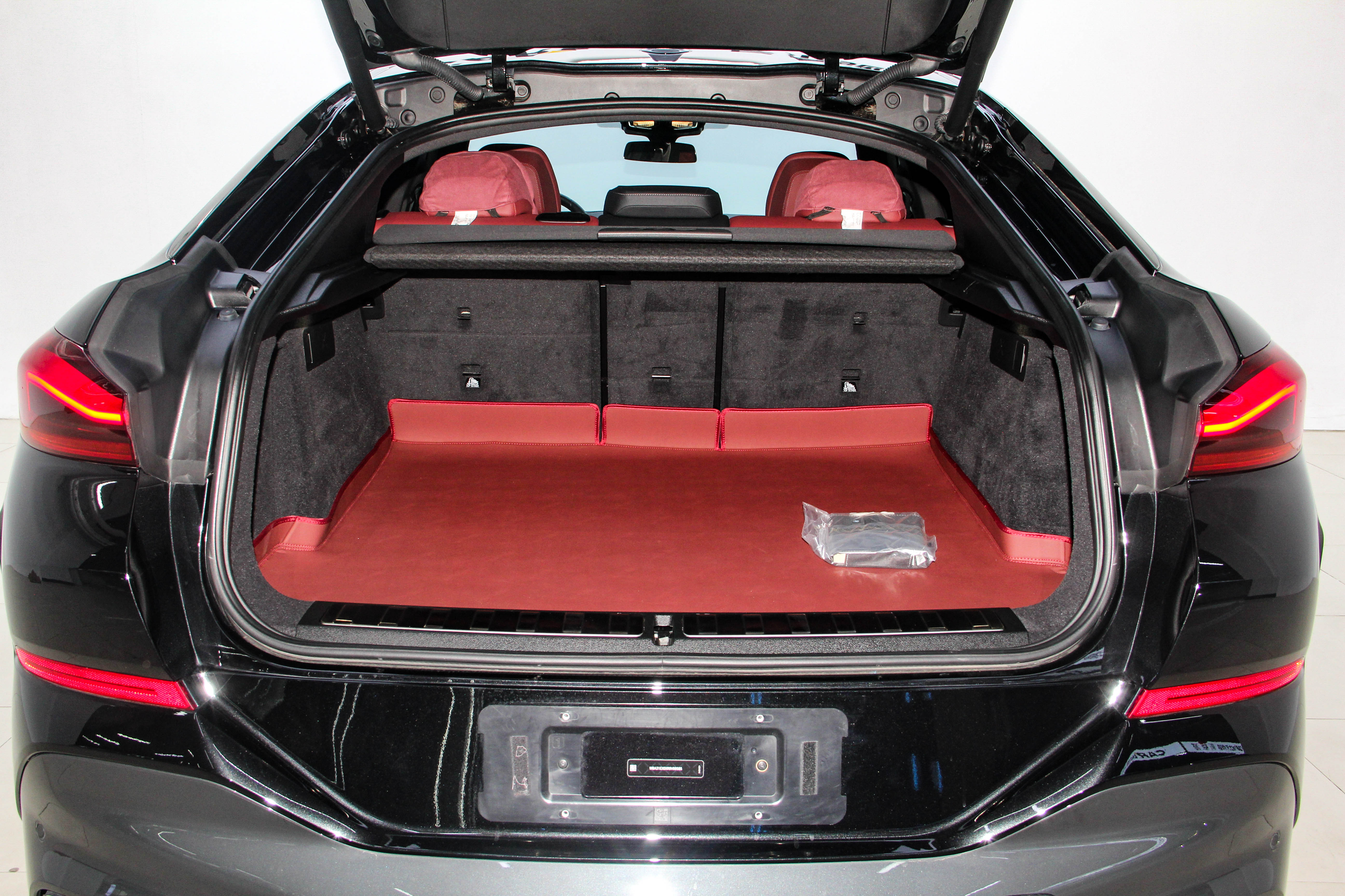 BMW X6 2025 car image #24