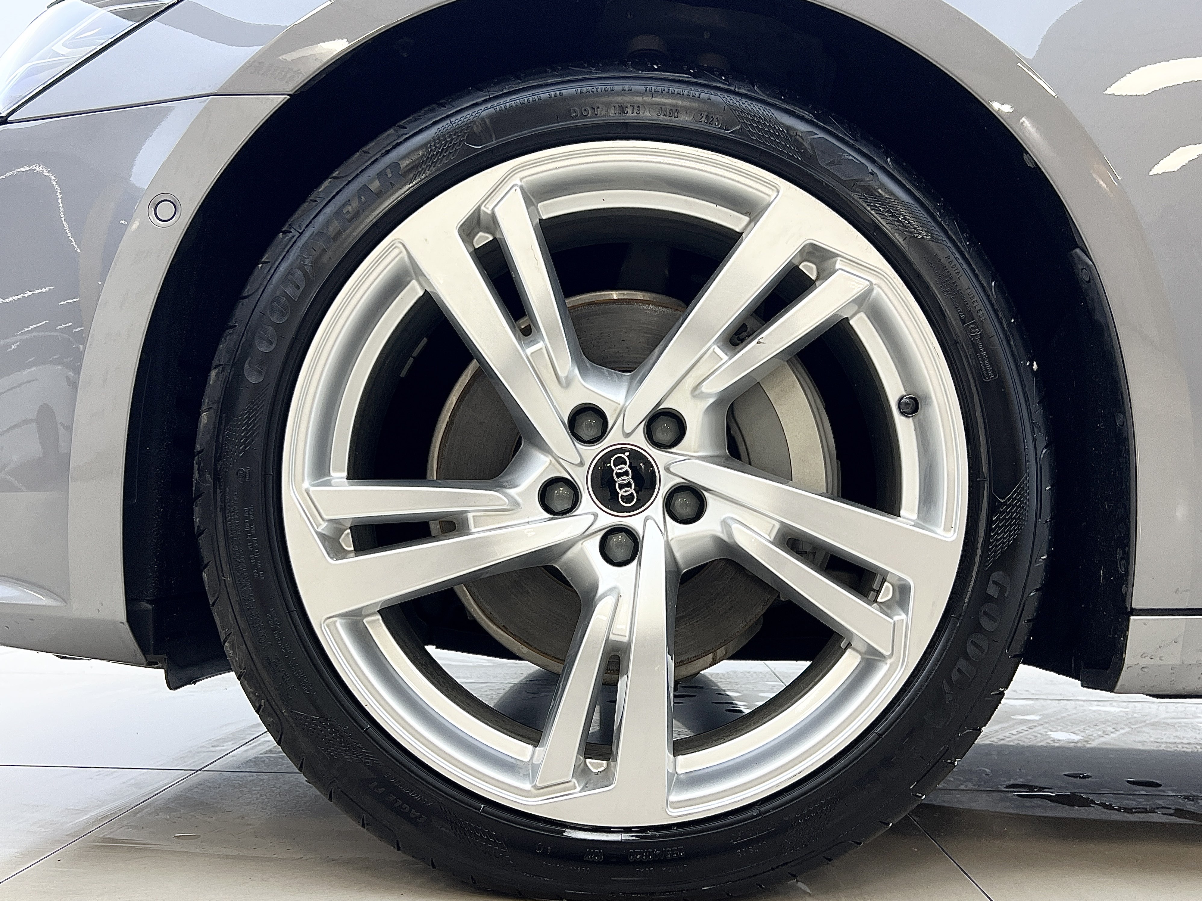 Audi A7L 2024 #24 Audi A7L 2024 صورة سيارة #24