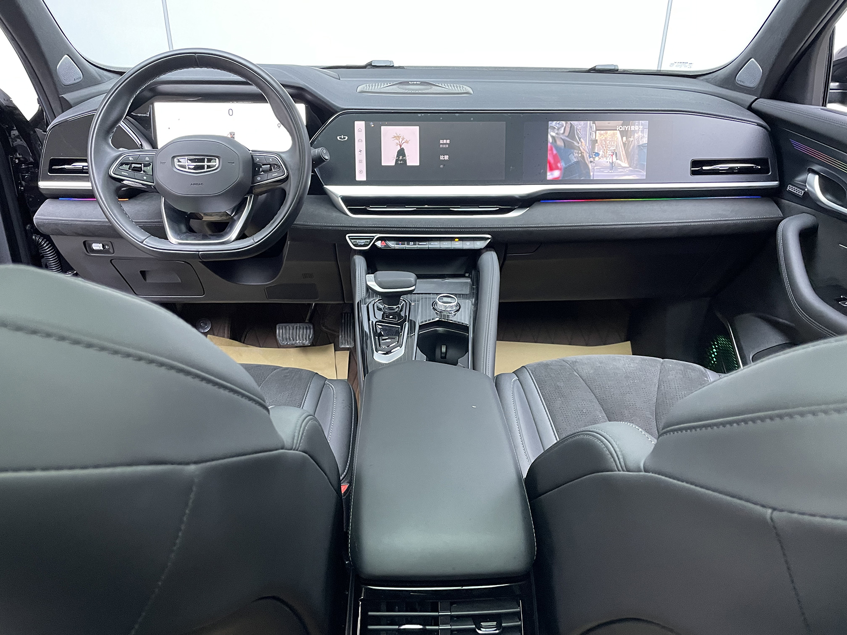 GEELY Monjaro 2024 car image #24