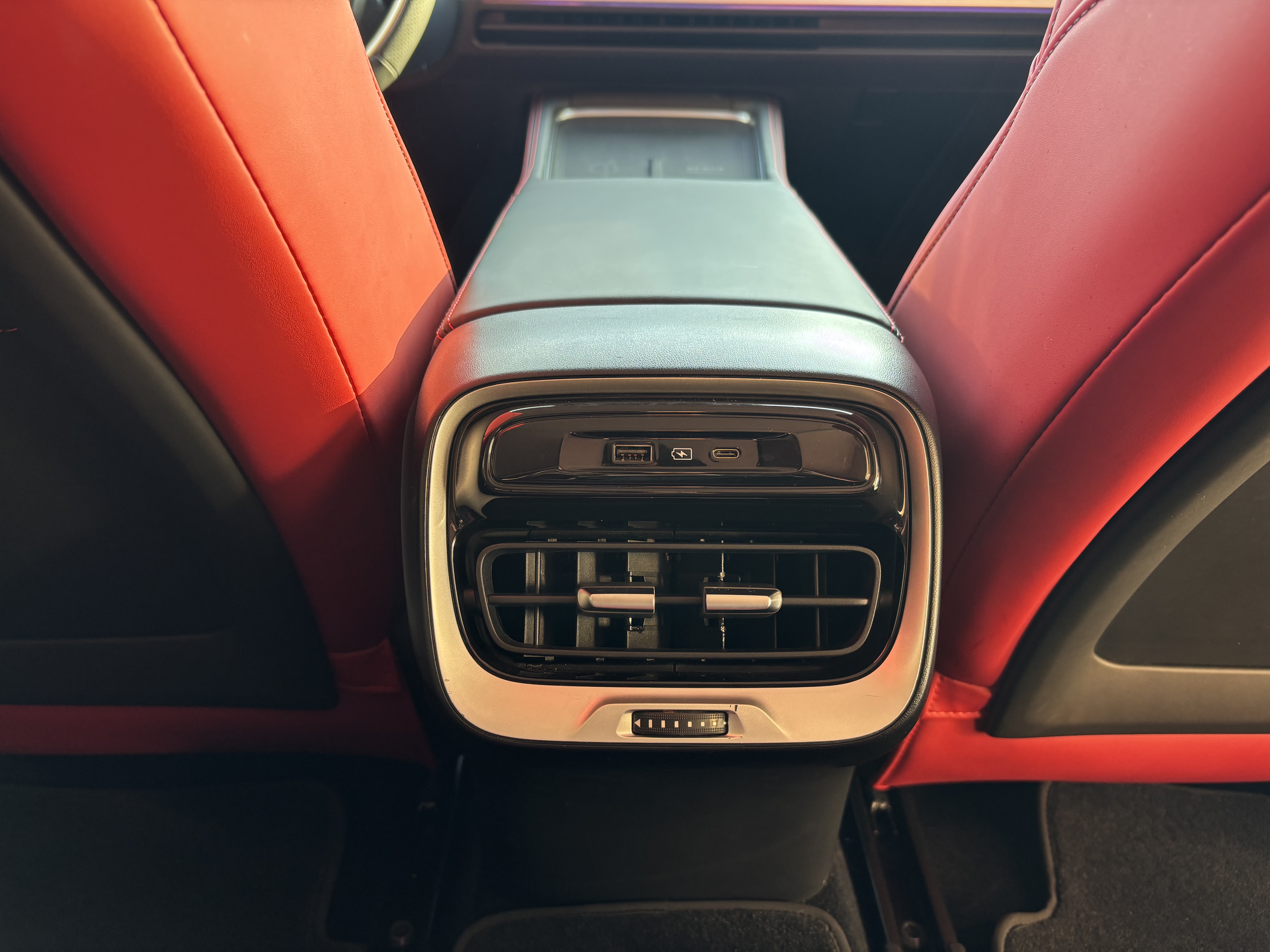 Xpeng P7 2024 #24 Xpeng P7 2024 immagine di auto #24