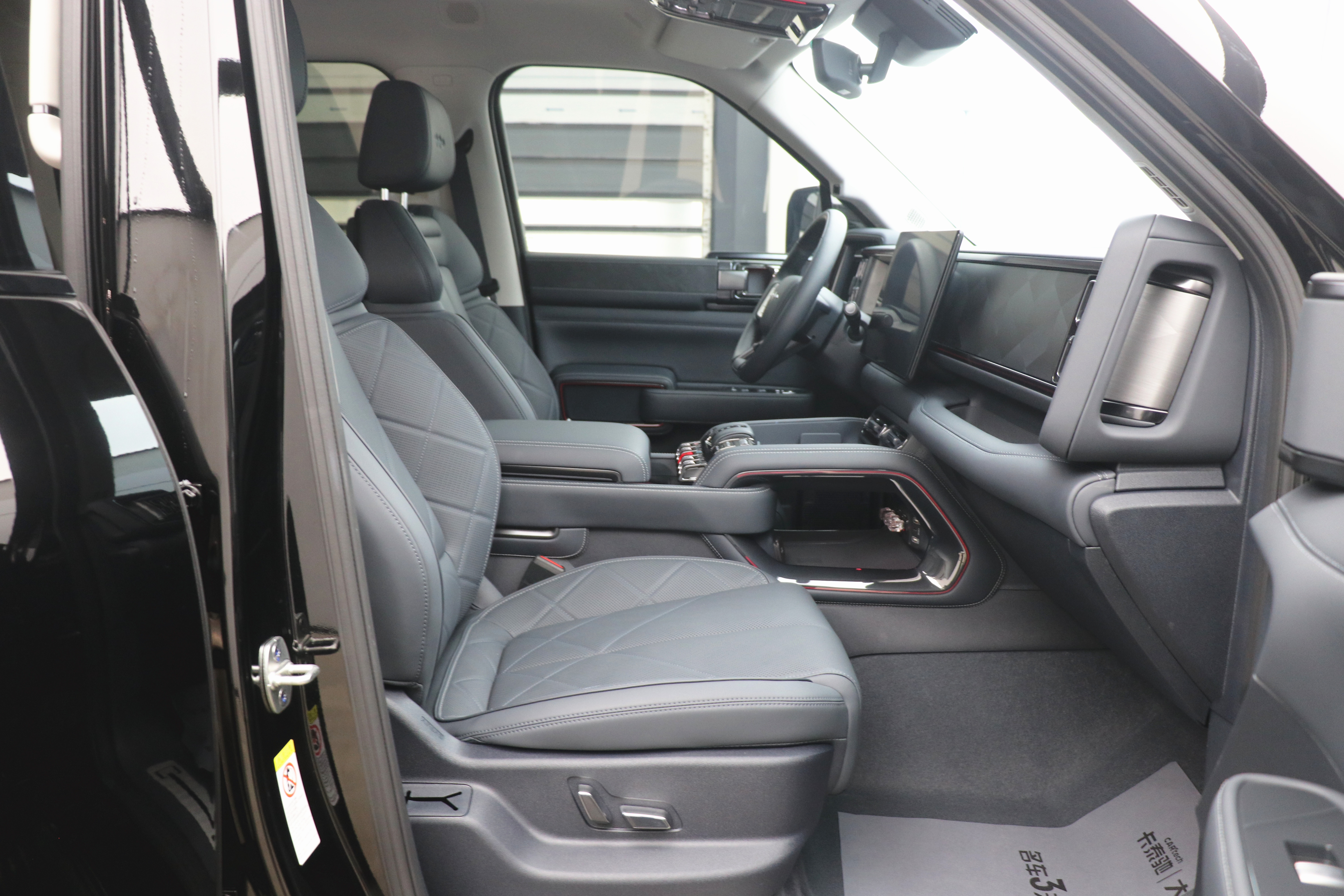 FangChengBao Leopard 5 2025 imagem de carro #24