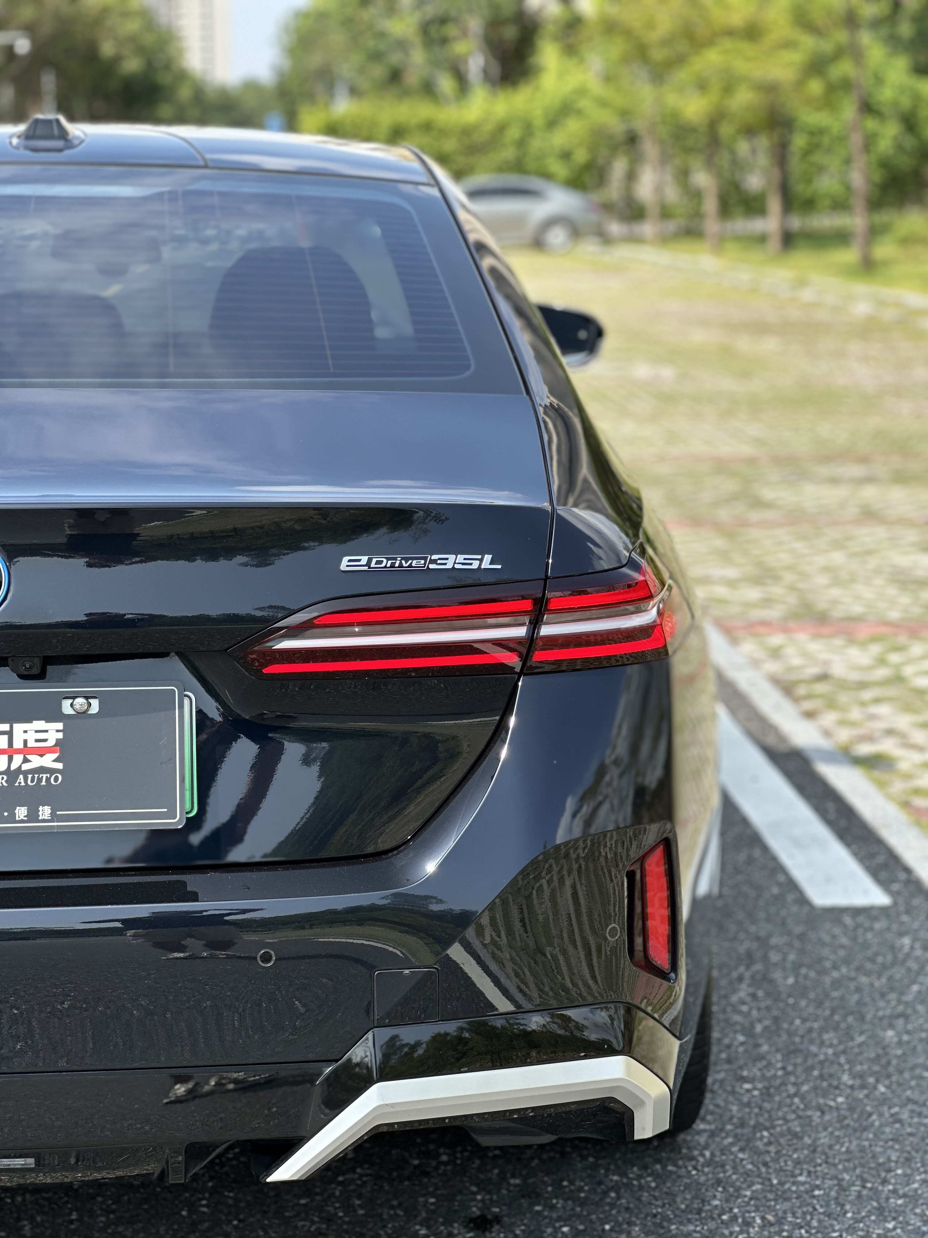 BMW i5 M60 2024 #24 BMW i5 M60 2024 car image #24