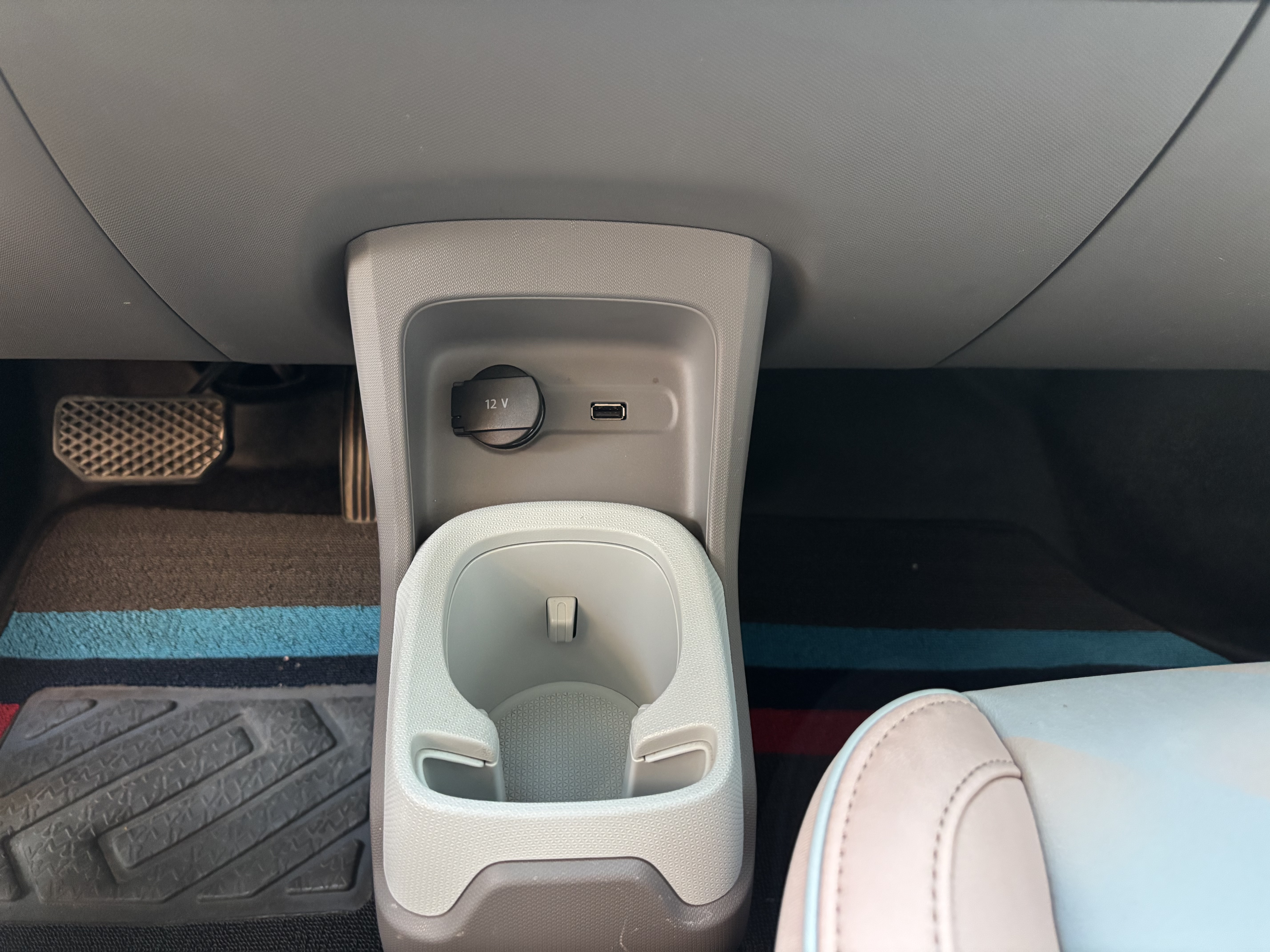 零跑汽车 零跑T03 2024 汽车图片 #24