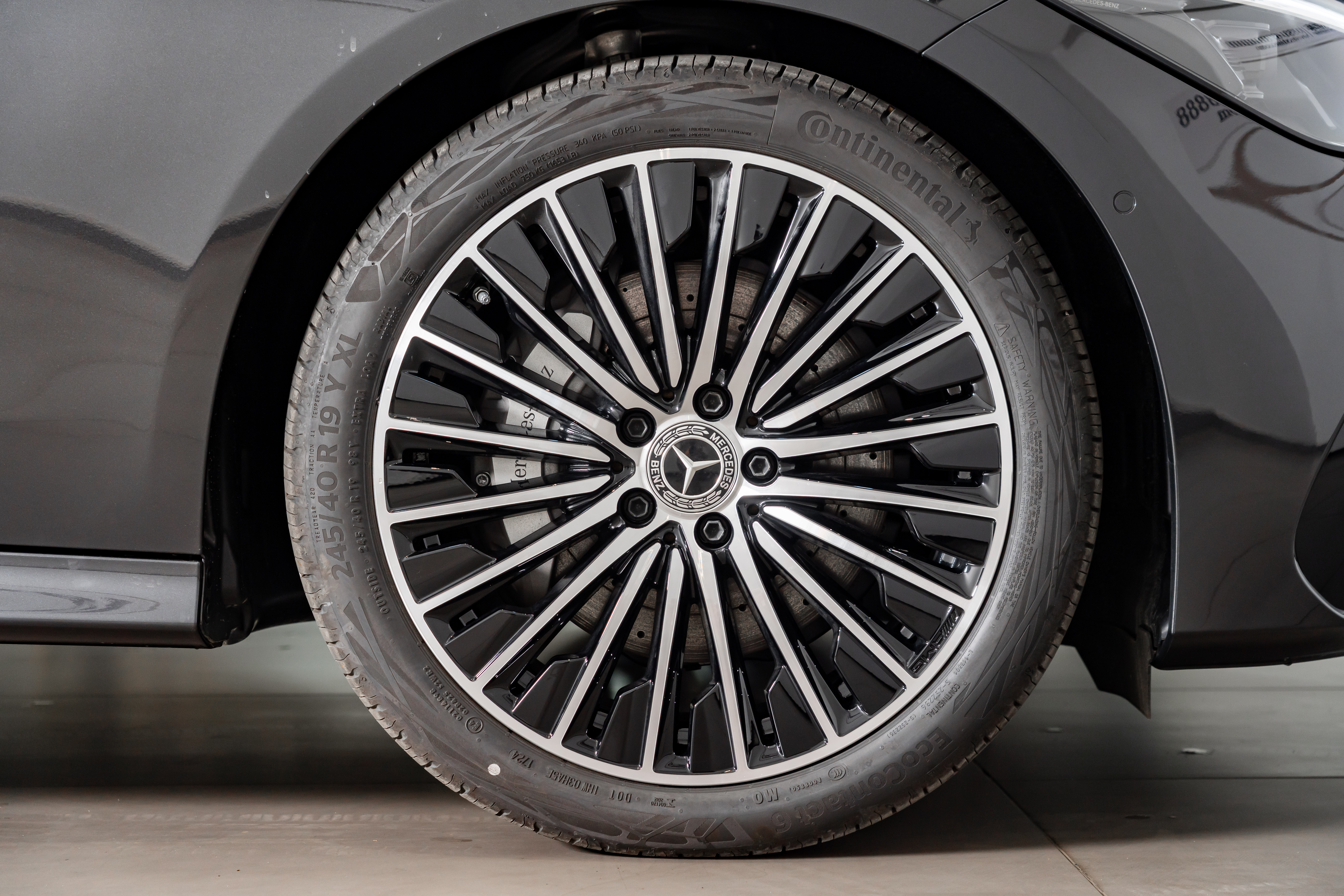 Mercedes-Benz CLE Class 2025 immagine di auto #24