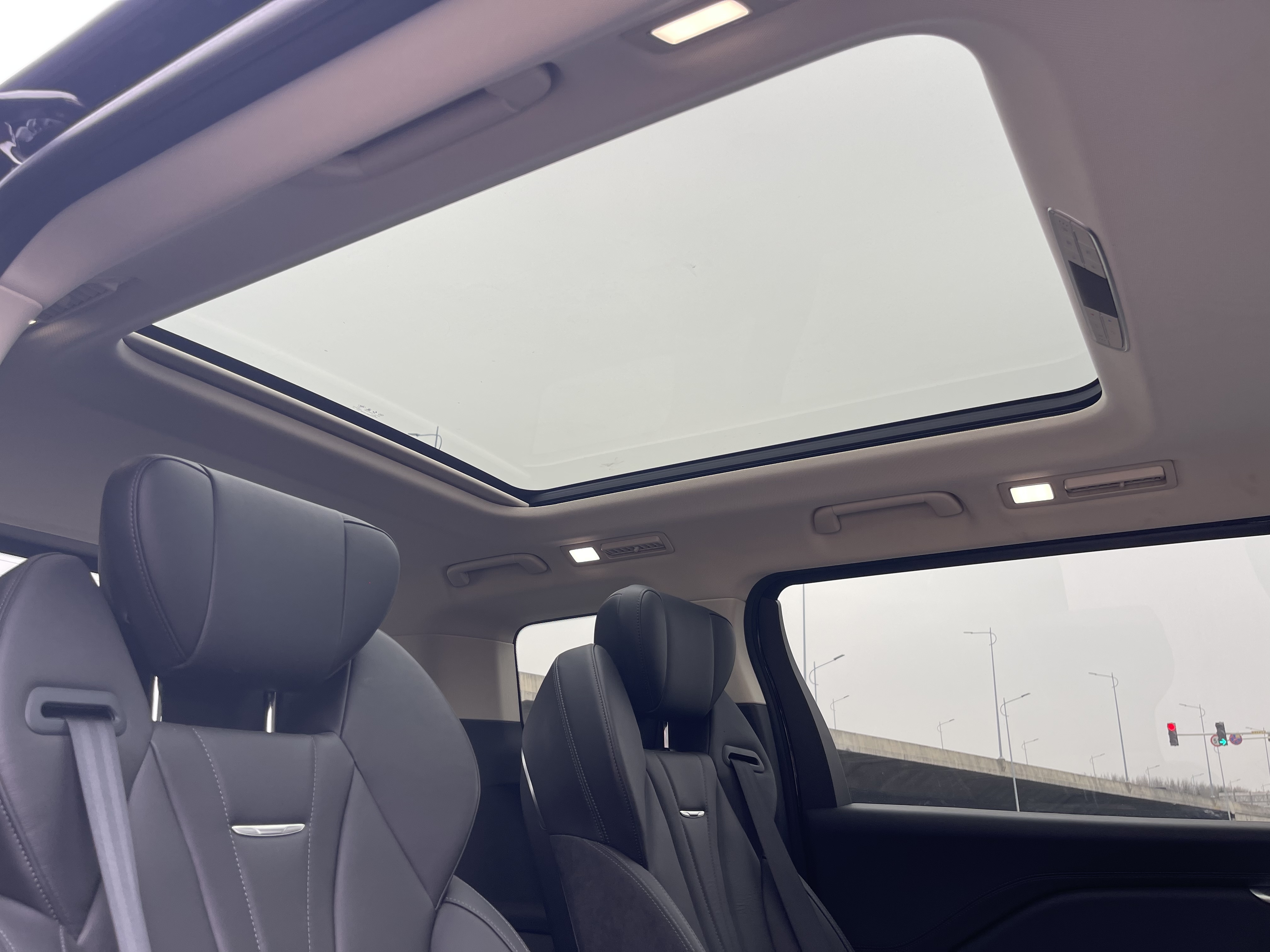 HongQi HQ9 PHEV 2024 car image #24