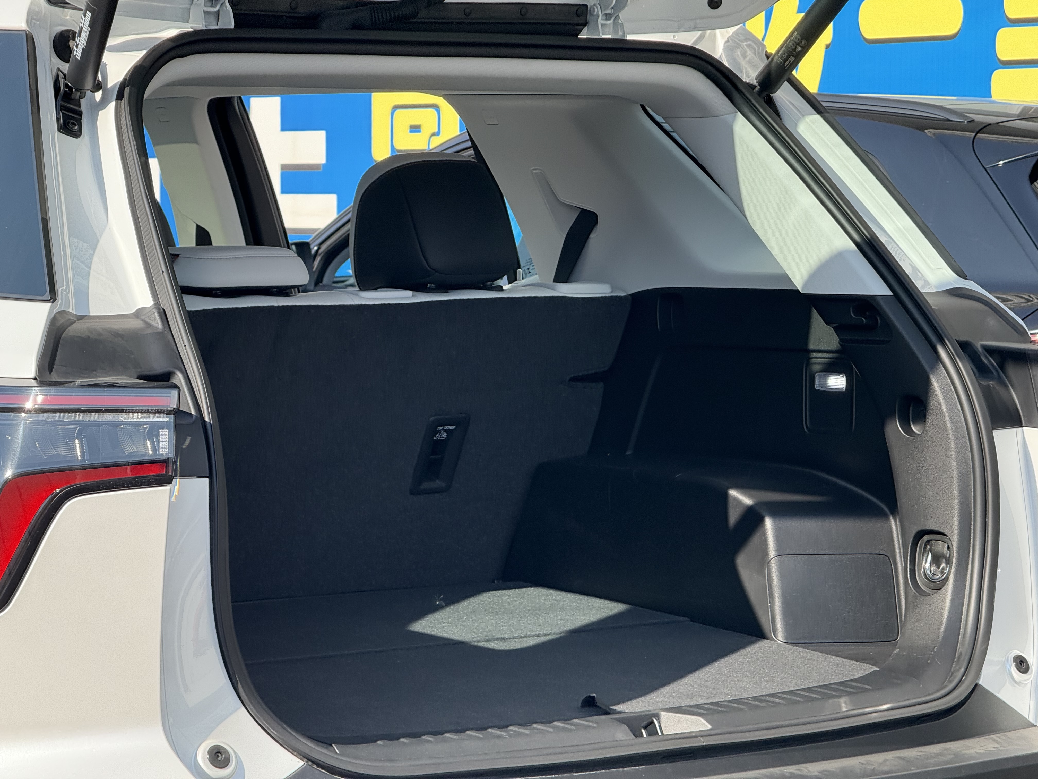 Chevrolet Equinox Plus 2025 car image #24