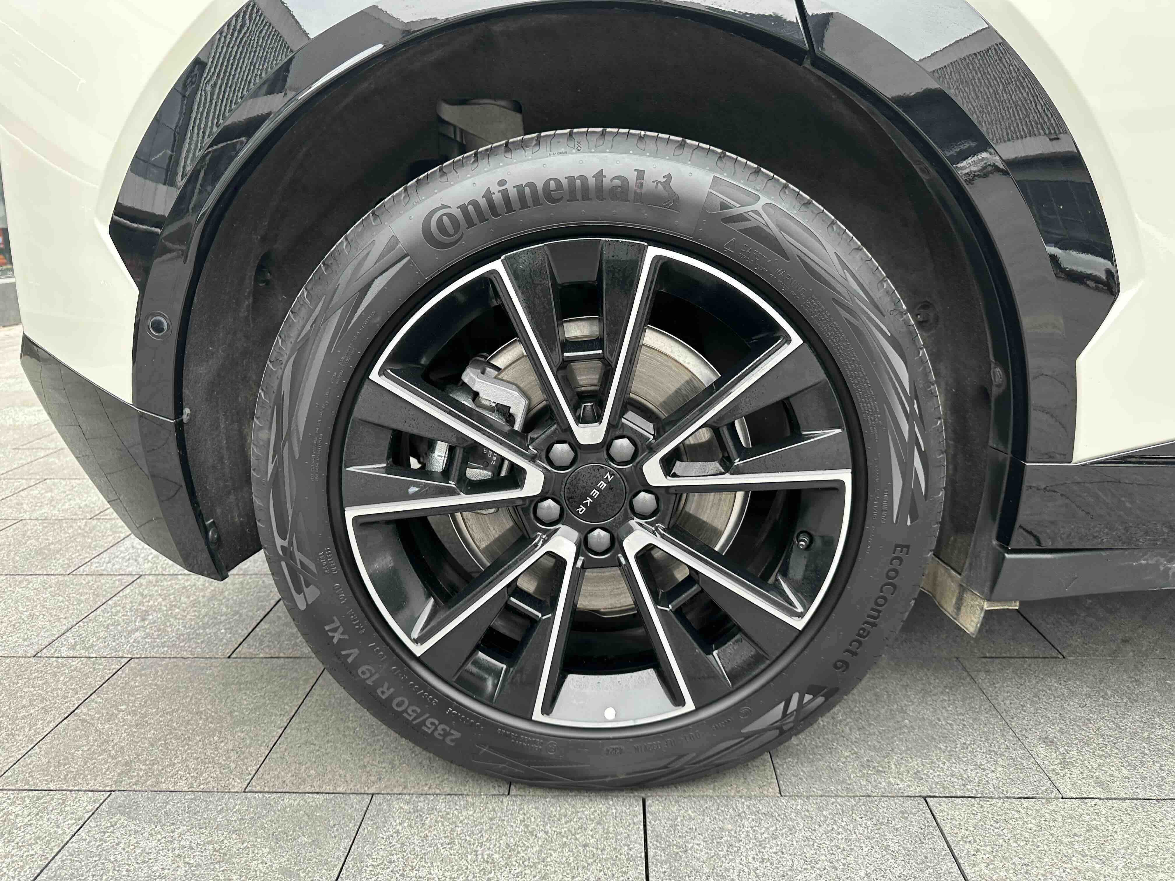 Zeekr X 2024 car image #24