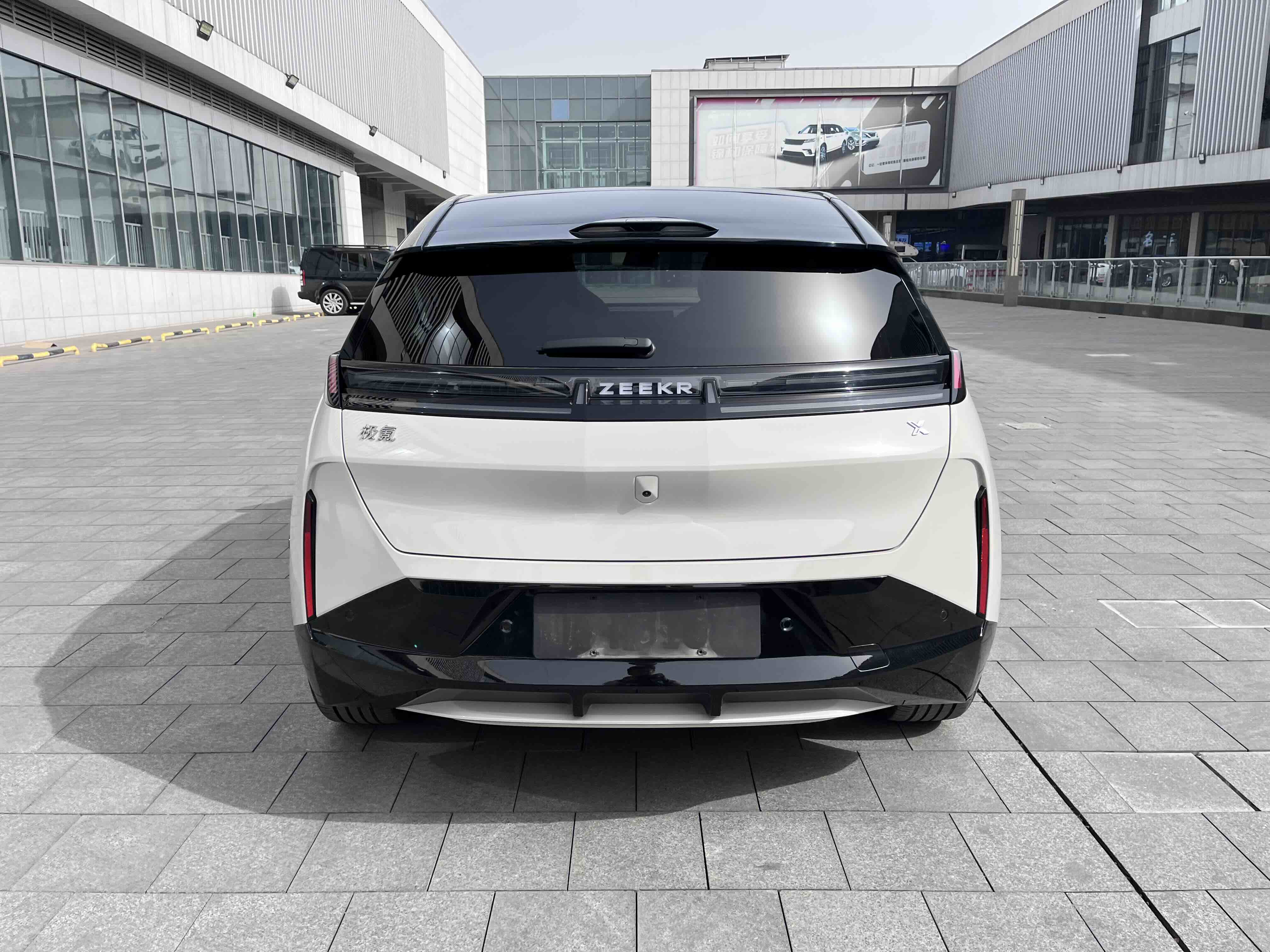 极氪 极氪X 2024 汽车图片 #24