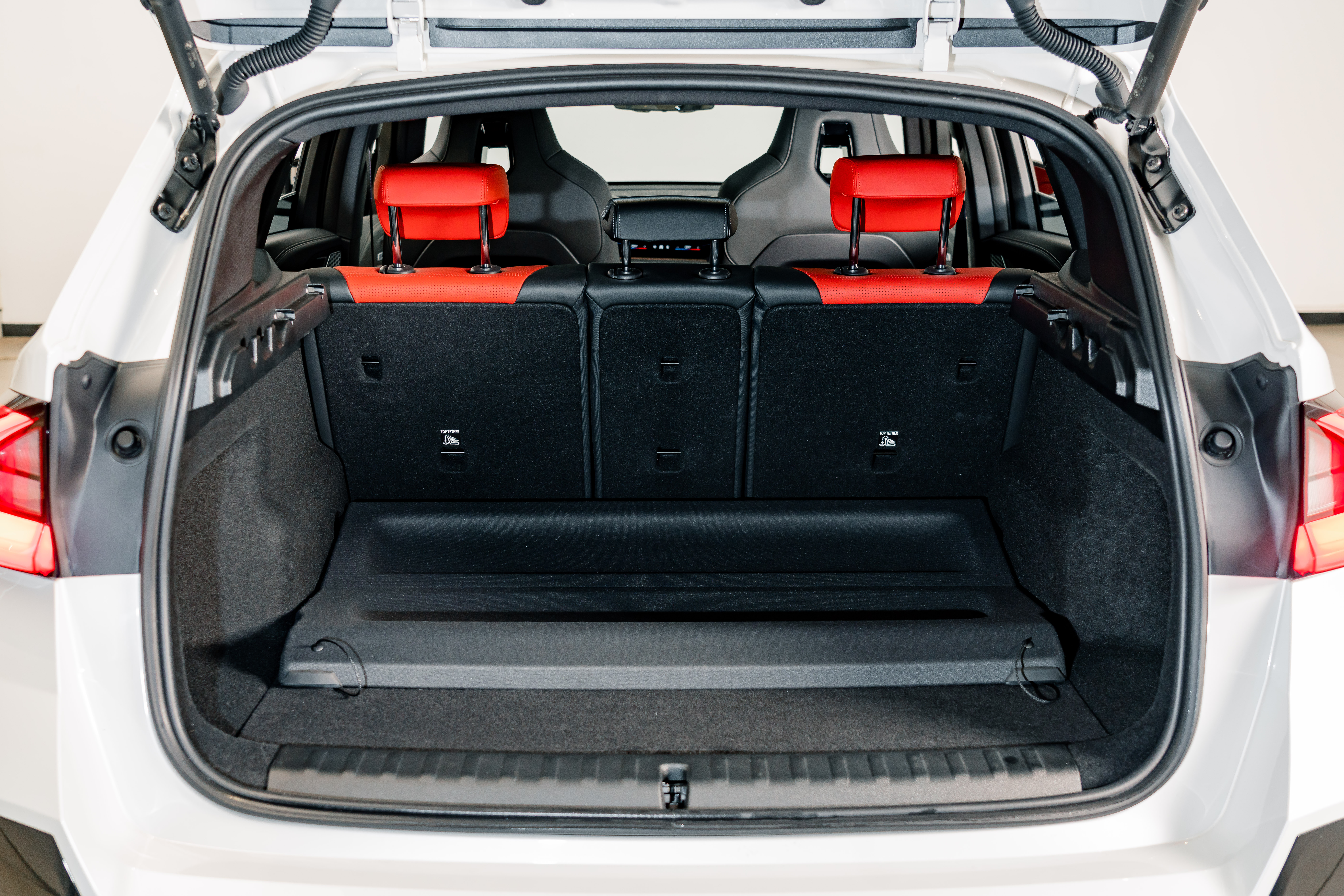 BMW X1 M35Li 2025 #24 BMW X1 M35Li 2025 car image #24