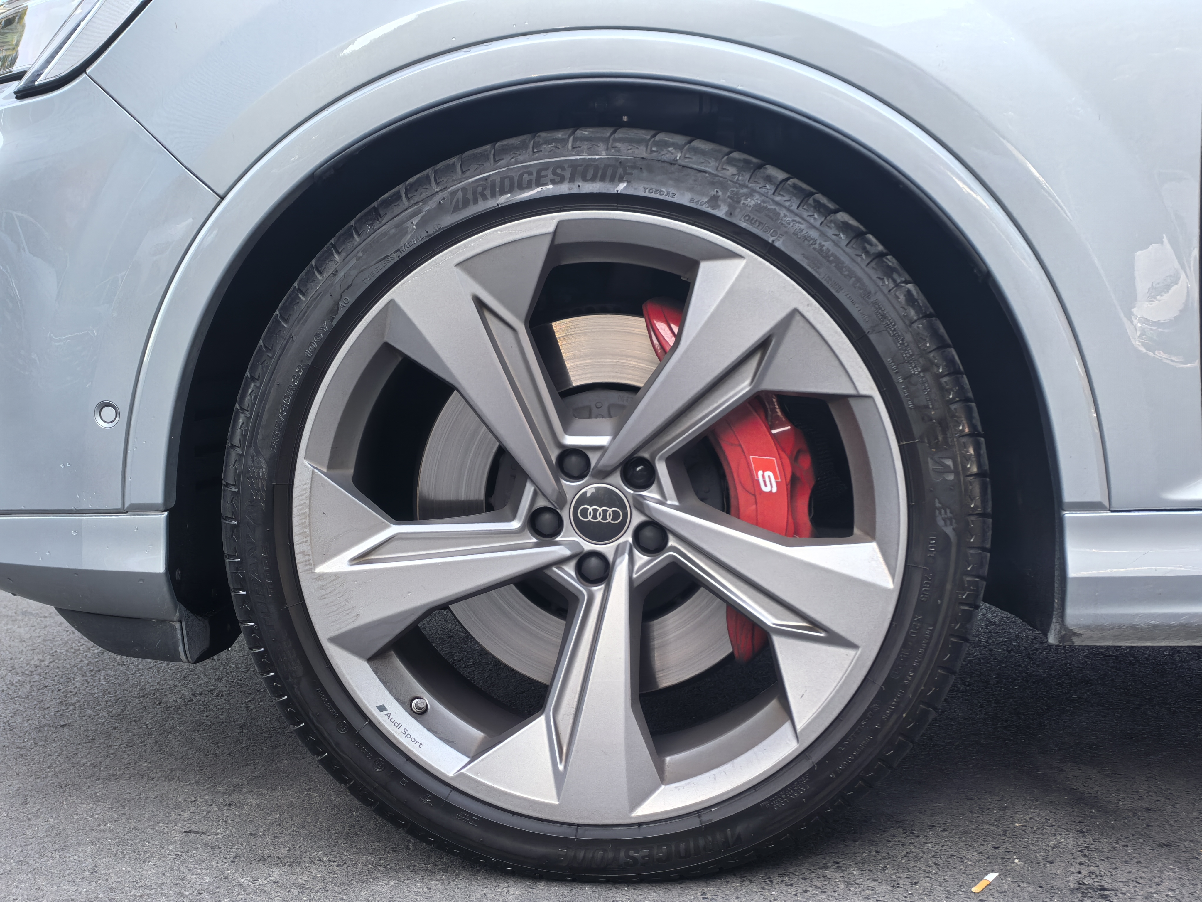 Audi SQ7 2024 car image #24