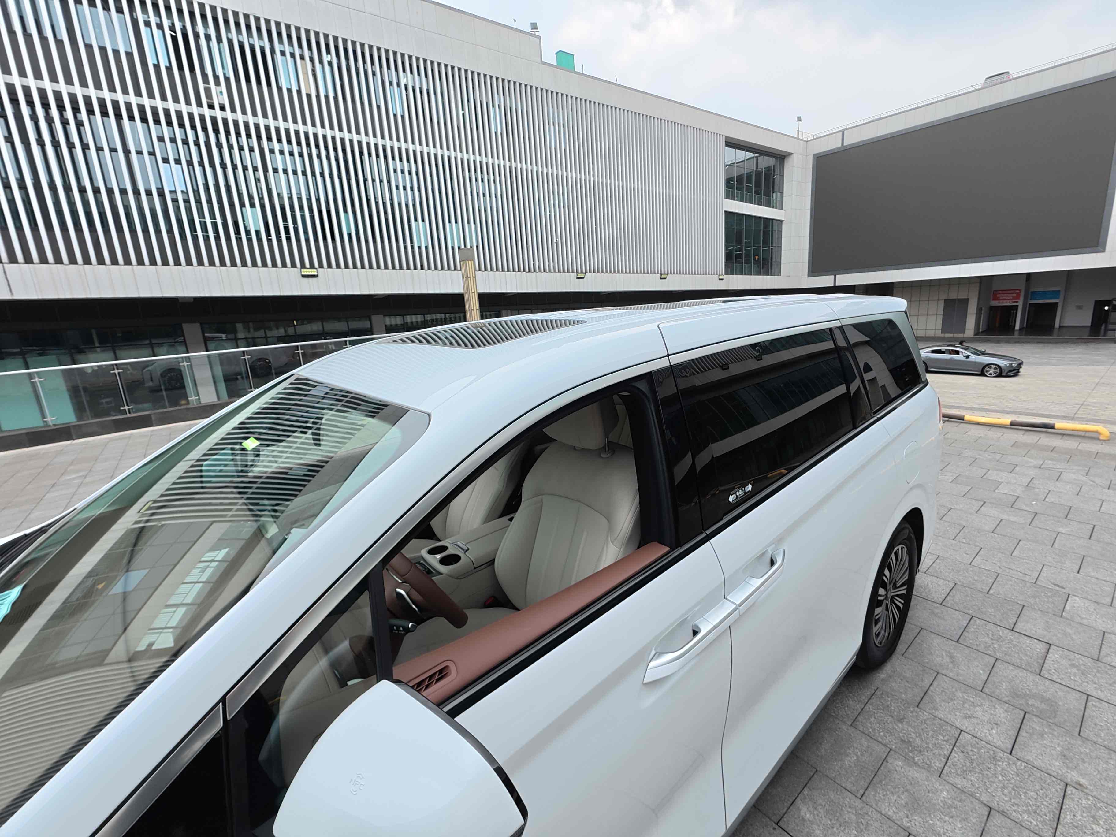 BYD Xia 2025 #24 BYD Xia 2025 car image #24