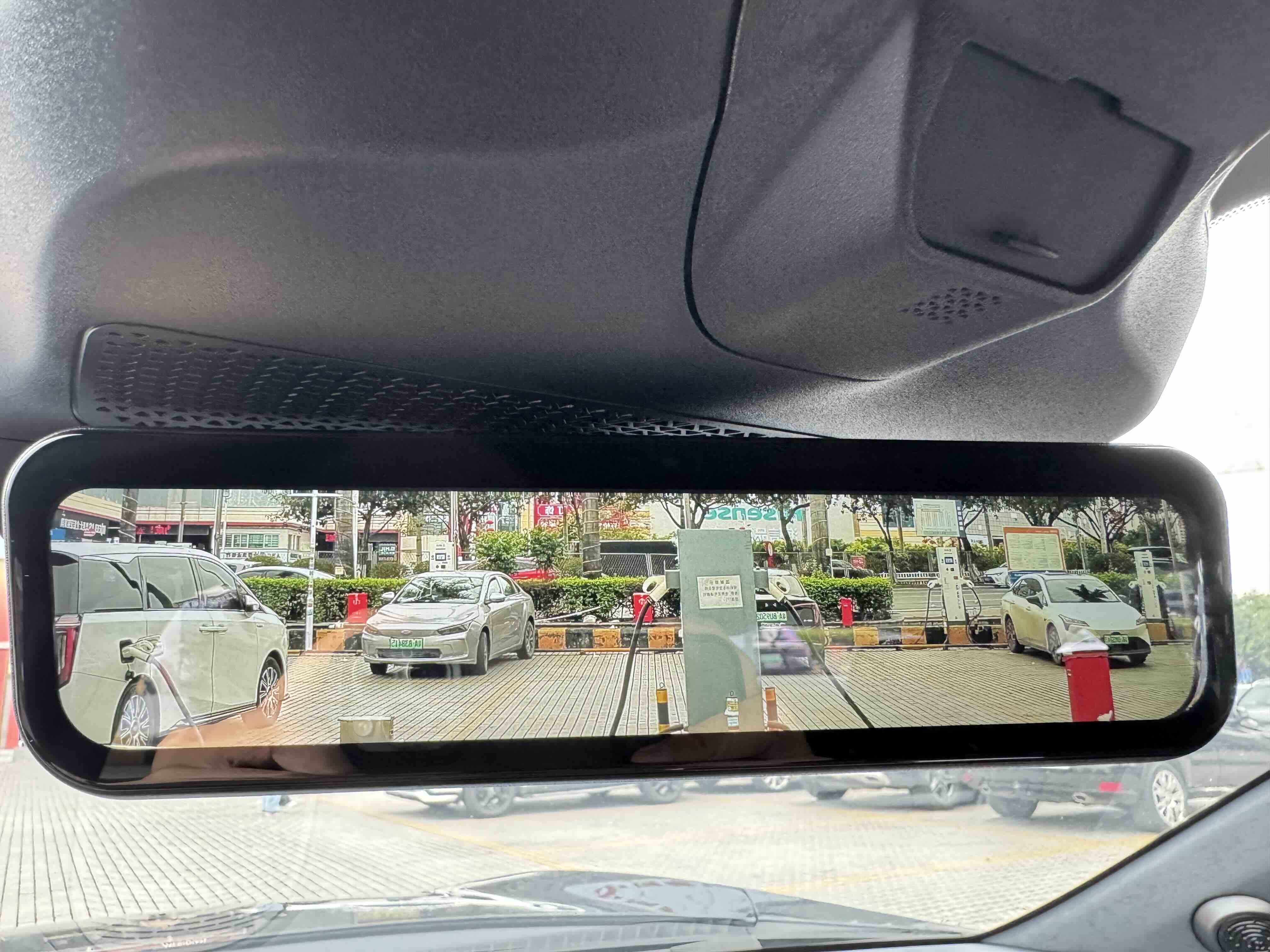 Avatr 11 2025 imagem de carro #24