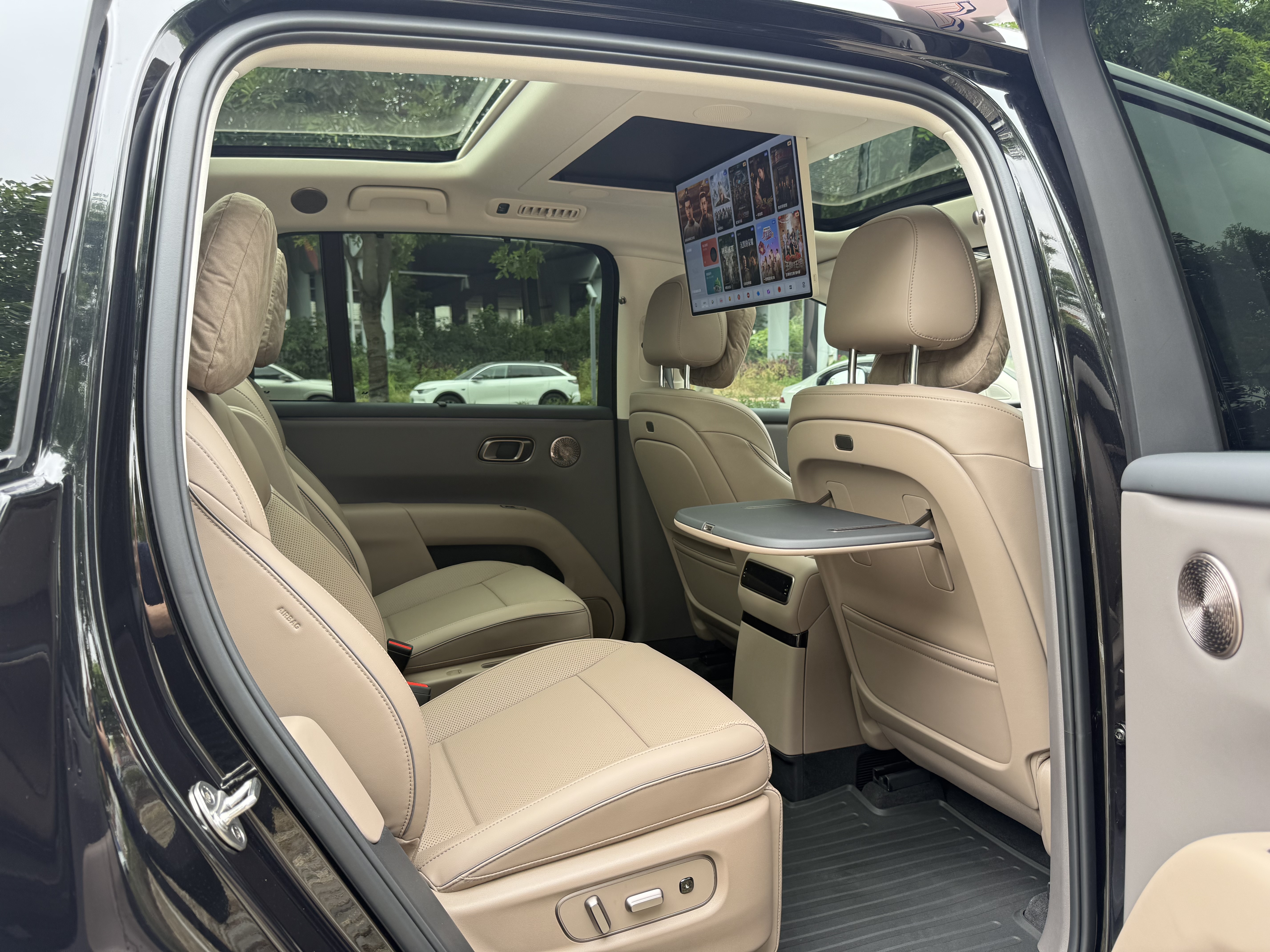 理想汽车 理想i6 2025 汽车图片 #24