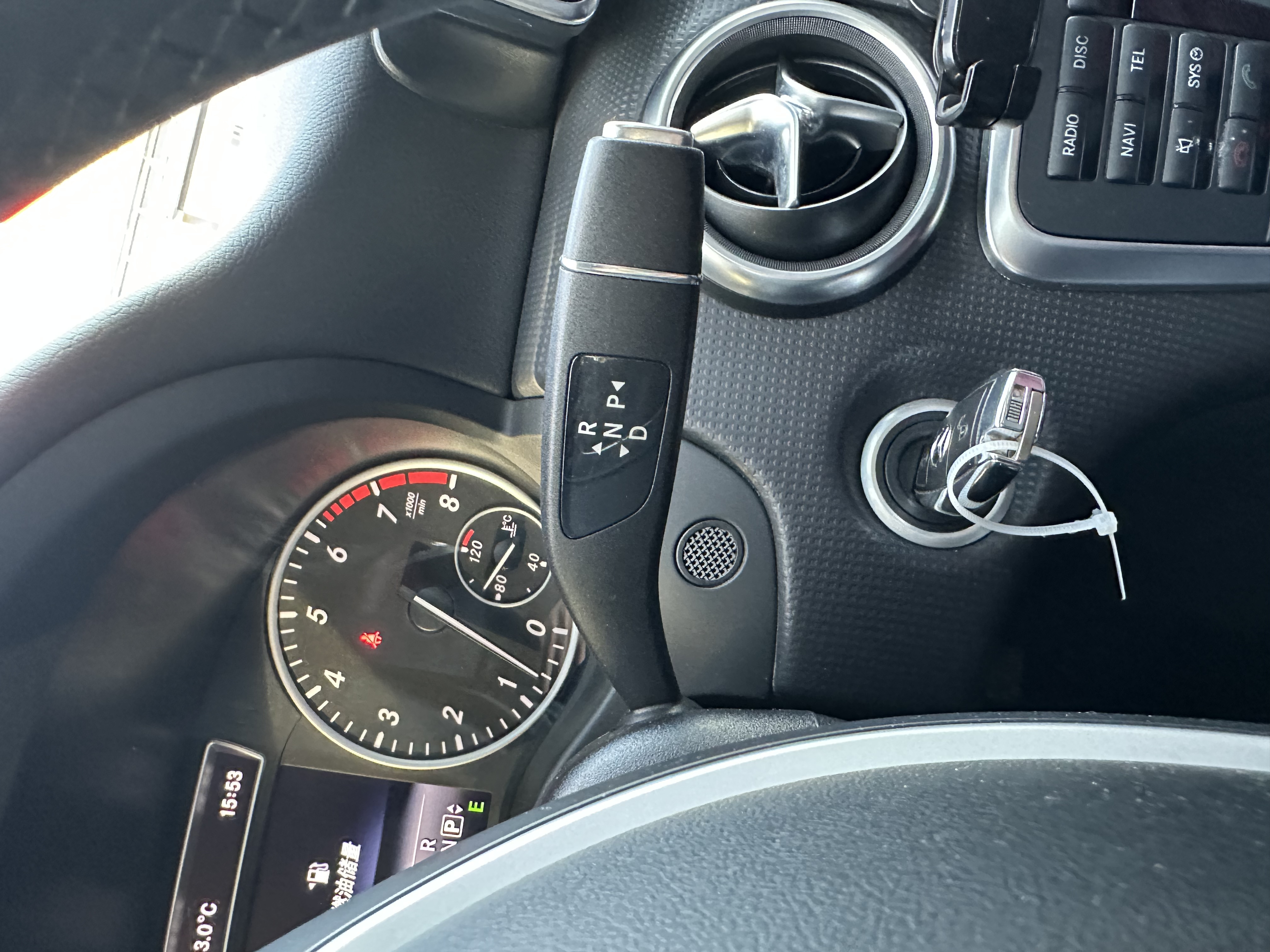 Toyota Sienna 2015 #24 Toyota Sienna 2015 car image #24