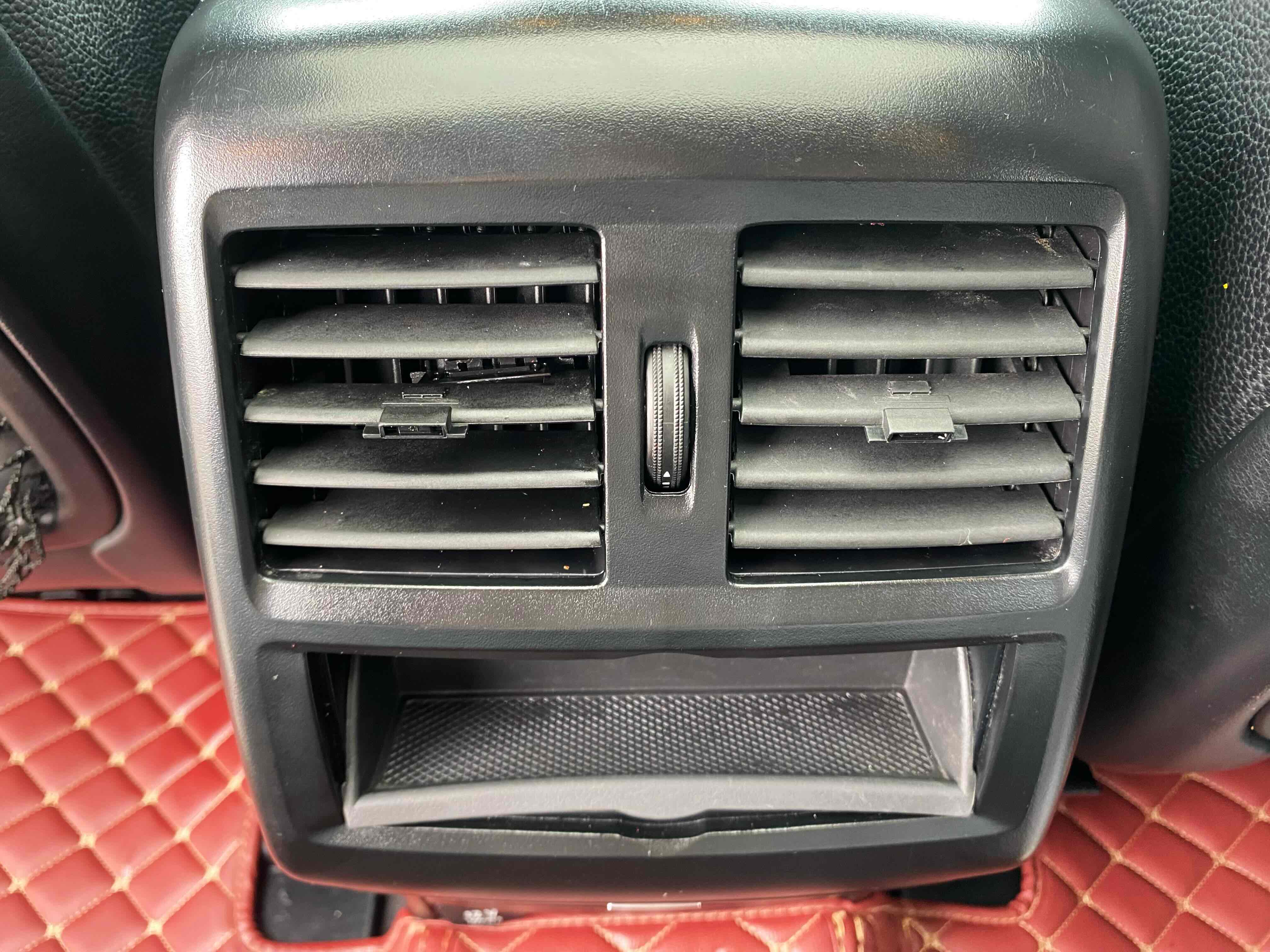 Mercedes-Benz GLE Coupe 2016 صورة سيارة #24