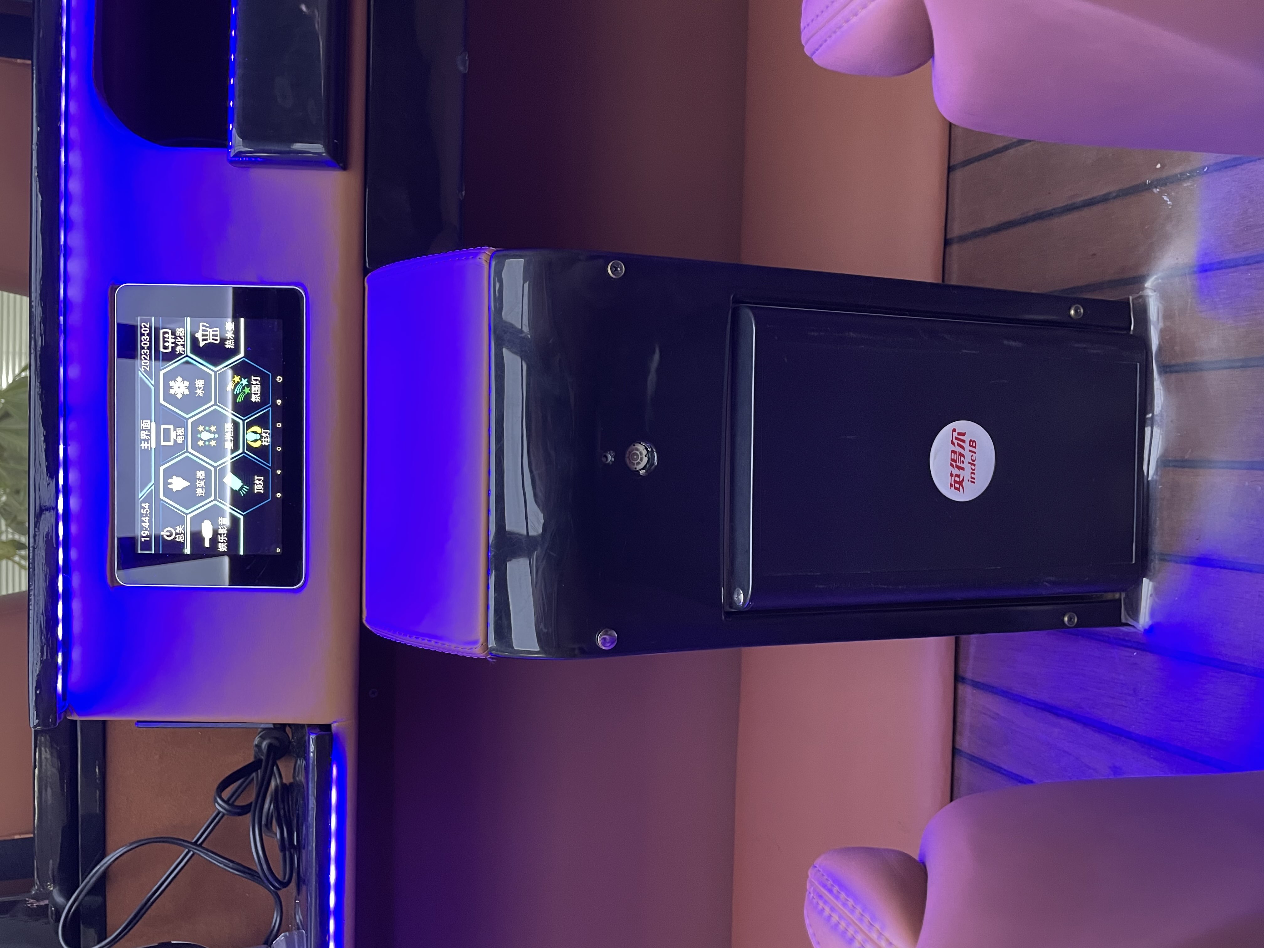 Volkswagen Caravelle 2017 immagine di auto #24