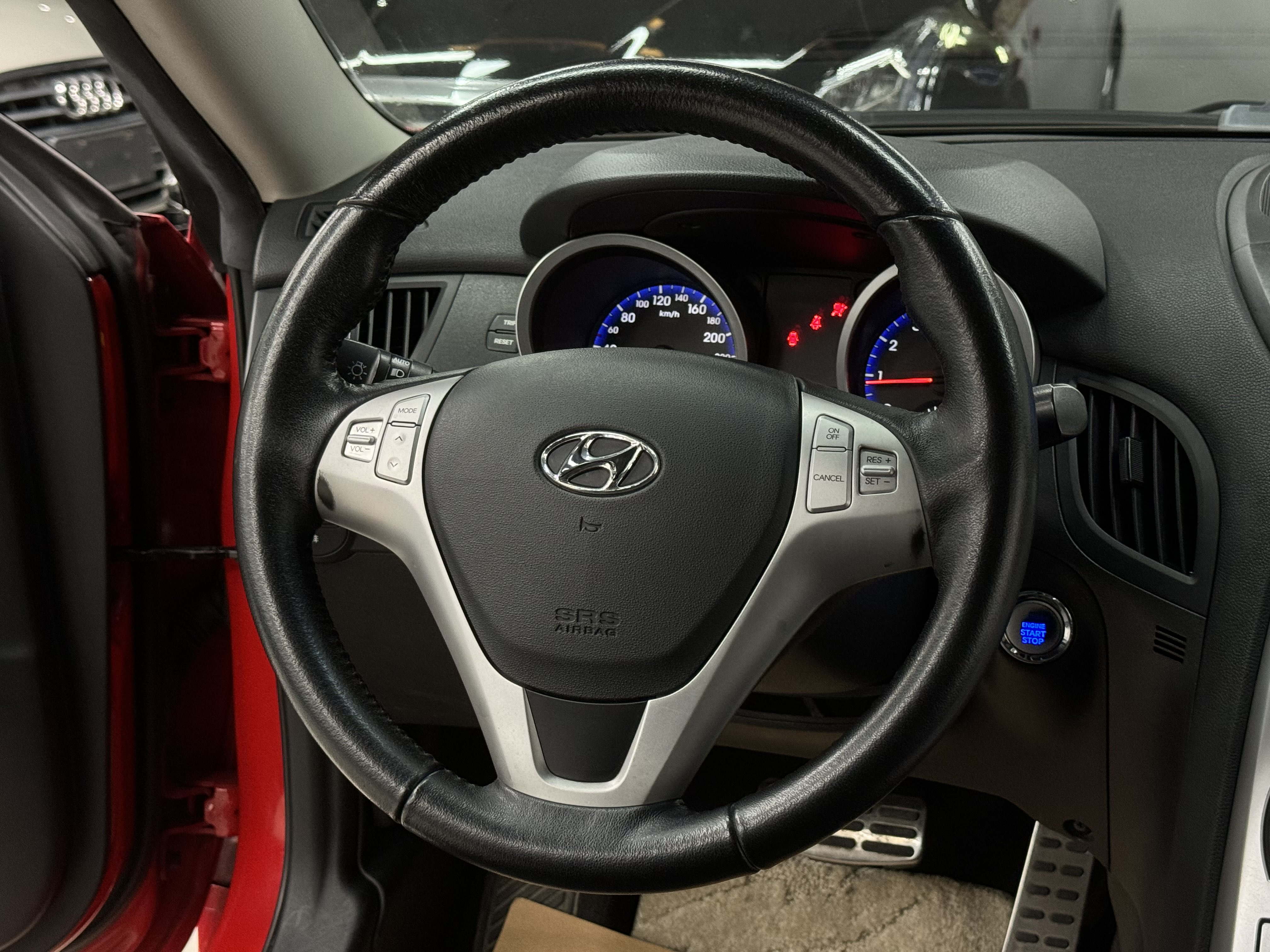 Hyundai Rohens 2009 car image #24