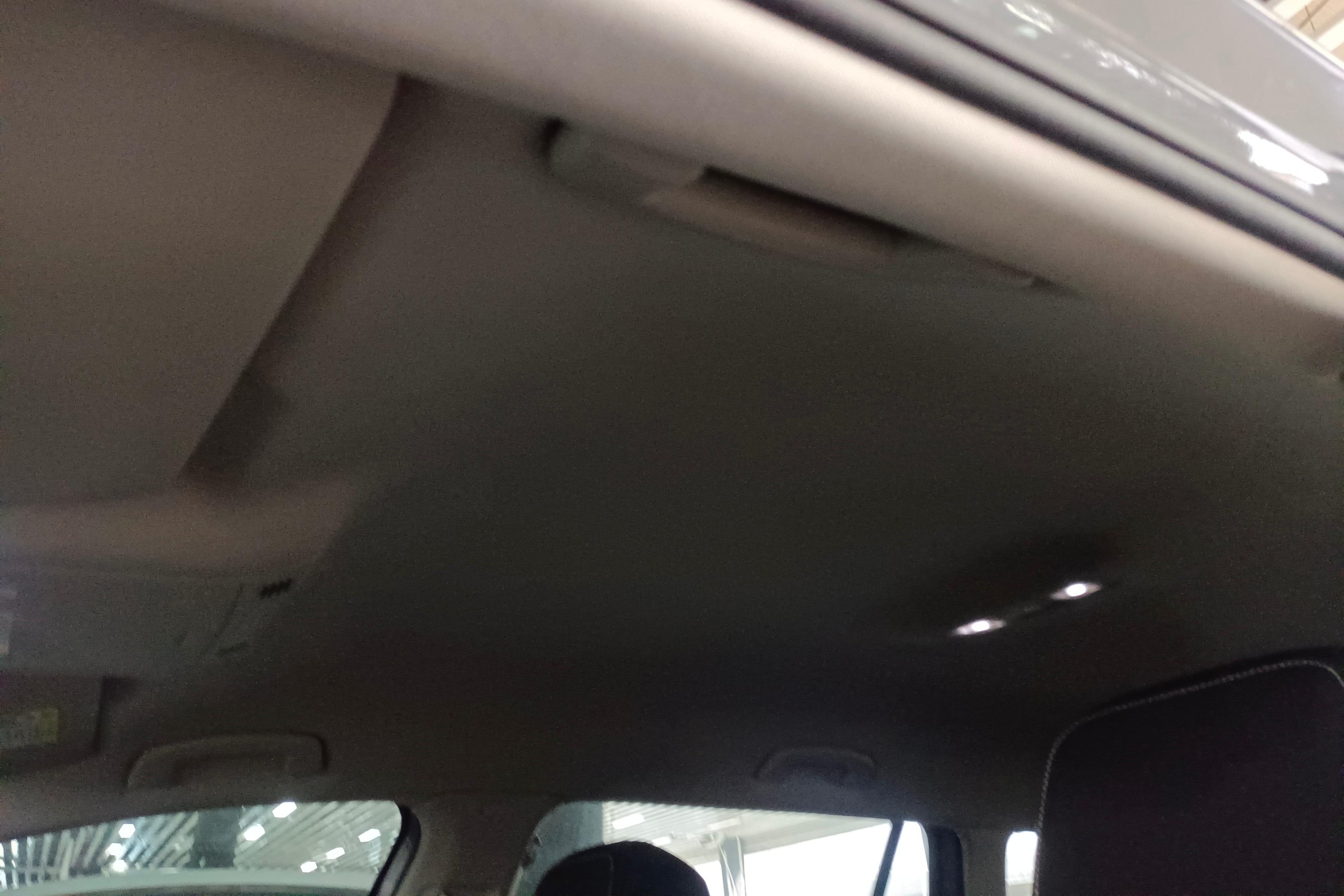 Volkswagen Passat Variant 2023 immagine di auto #24