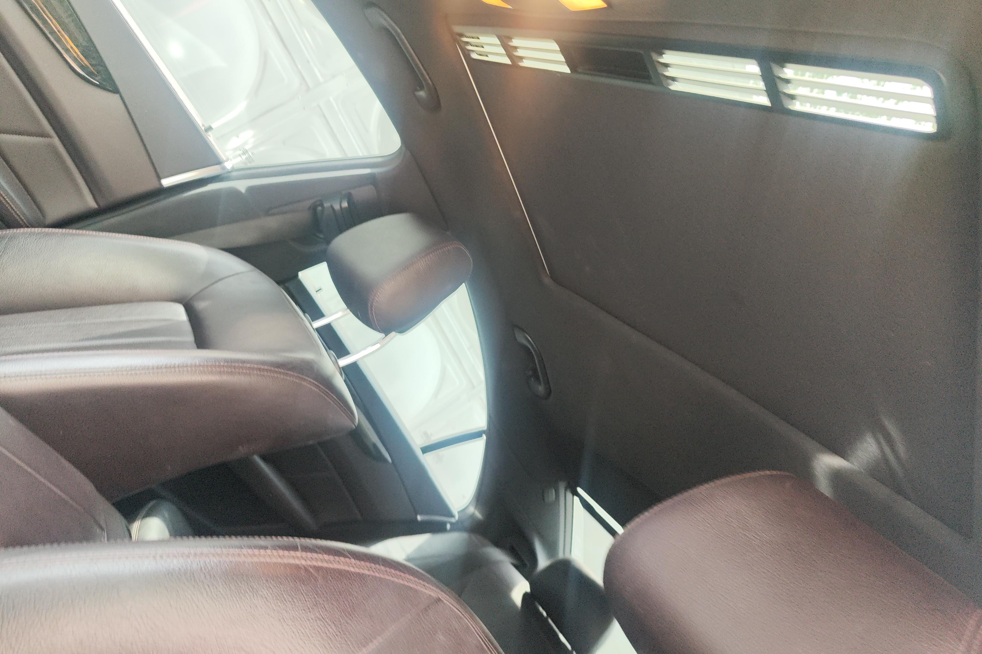 Mercedes-Benz CLS AMG 2012 imagem de carro #24