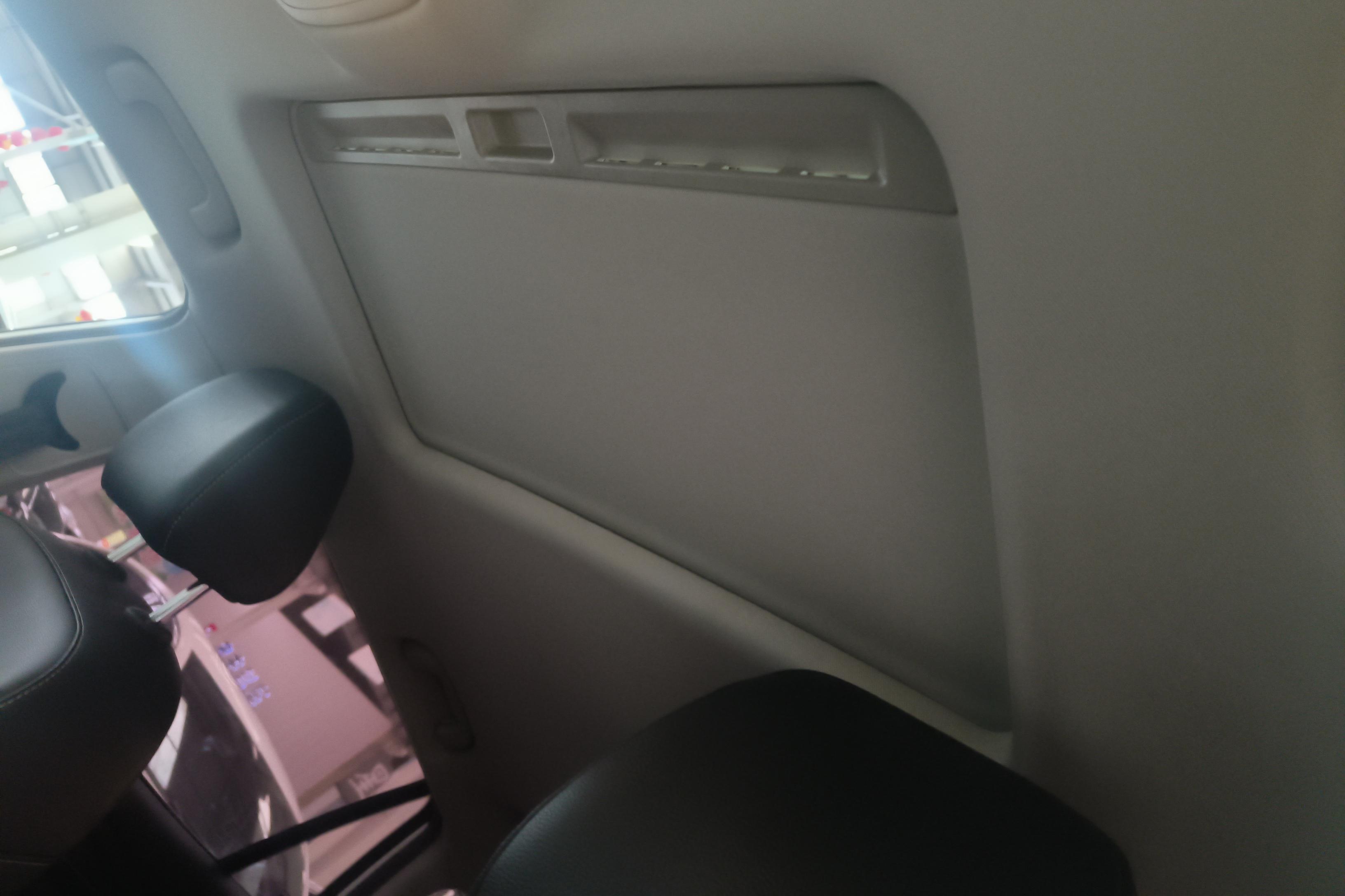 荣威 荣威Ei5 2018 汽车图片 #24