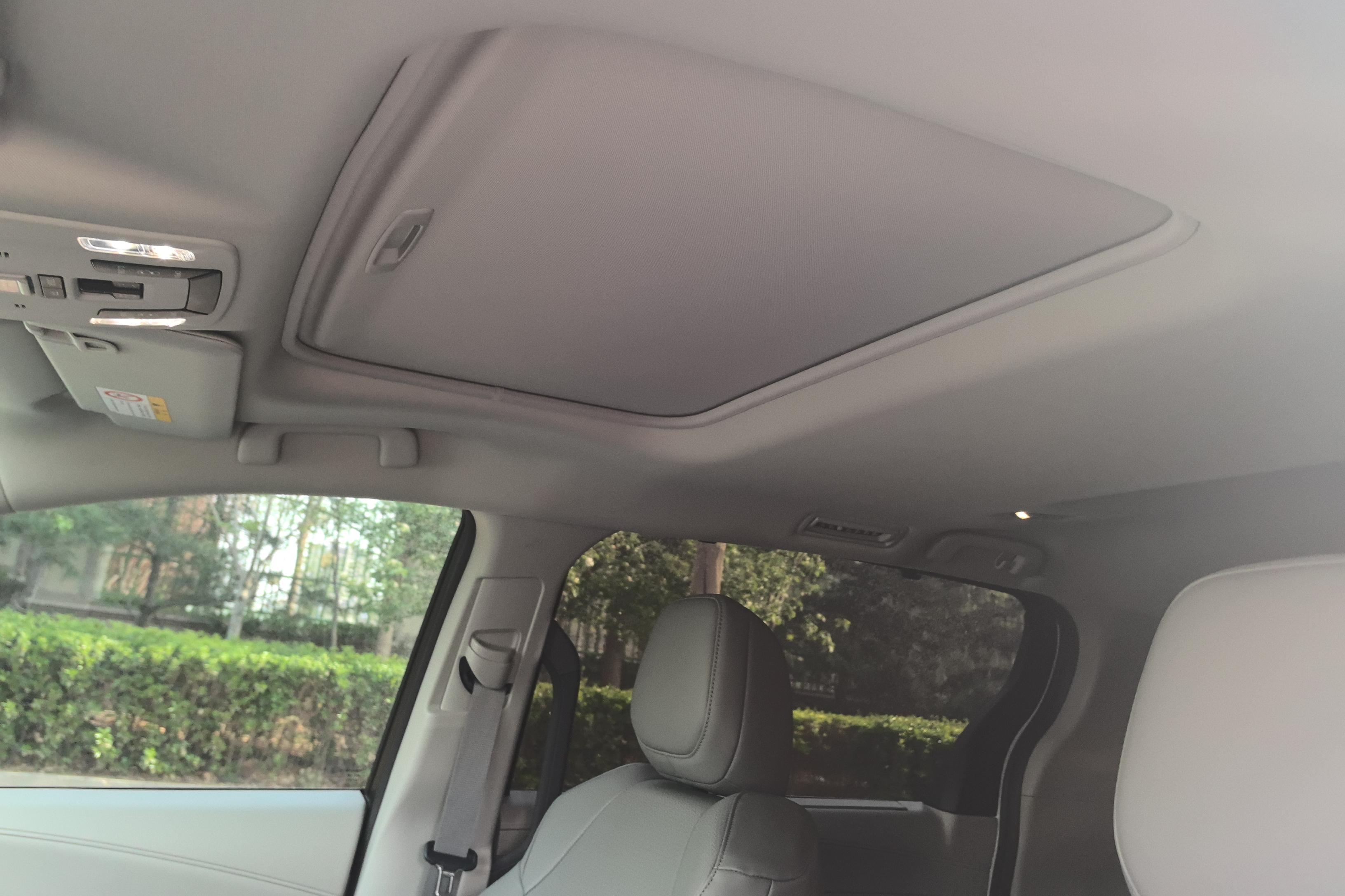 Toyota Granvia 2024 #24 Toyota Granvia 2024 car image #24