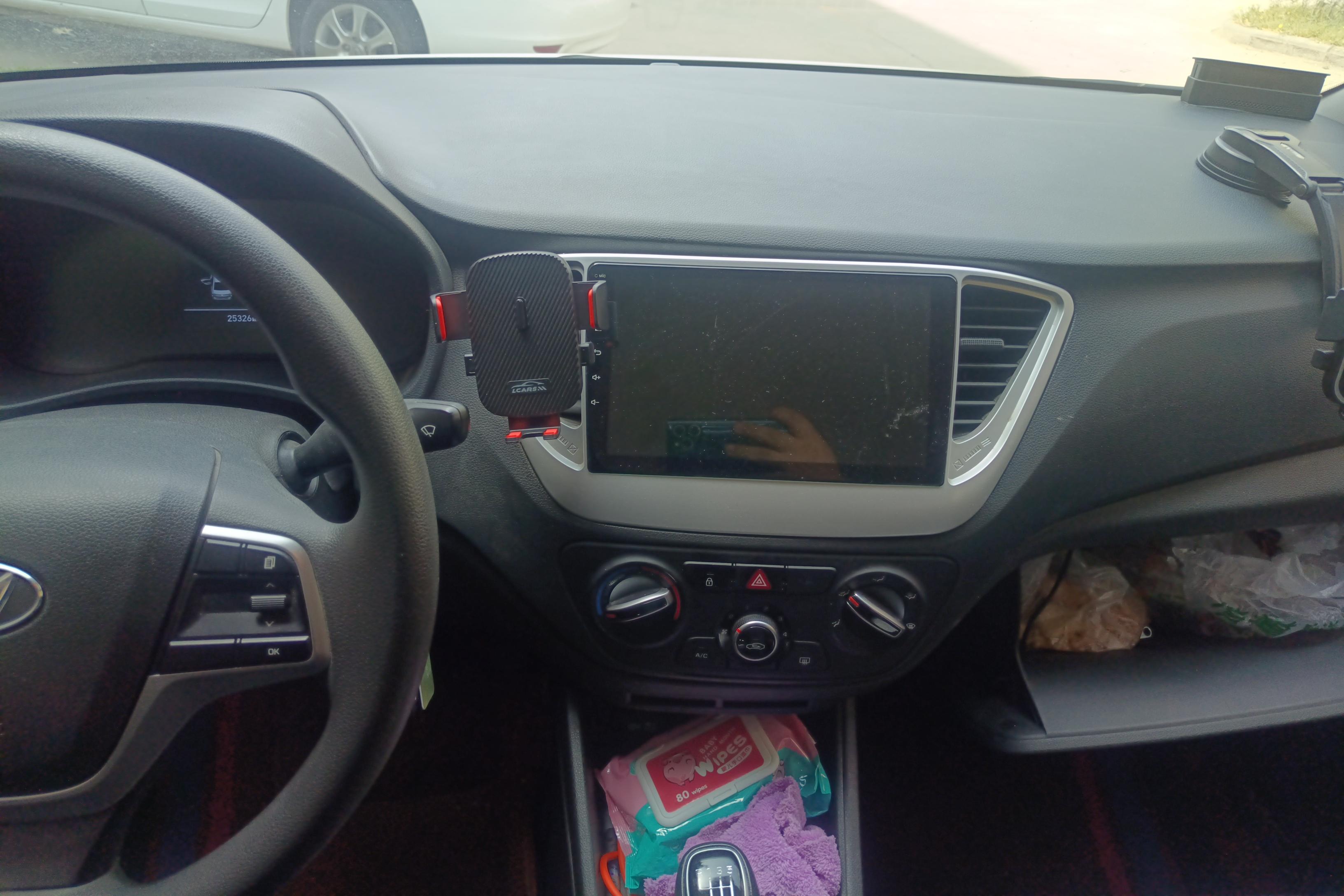 Hyundai Verna 2021 car image #24