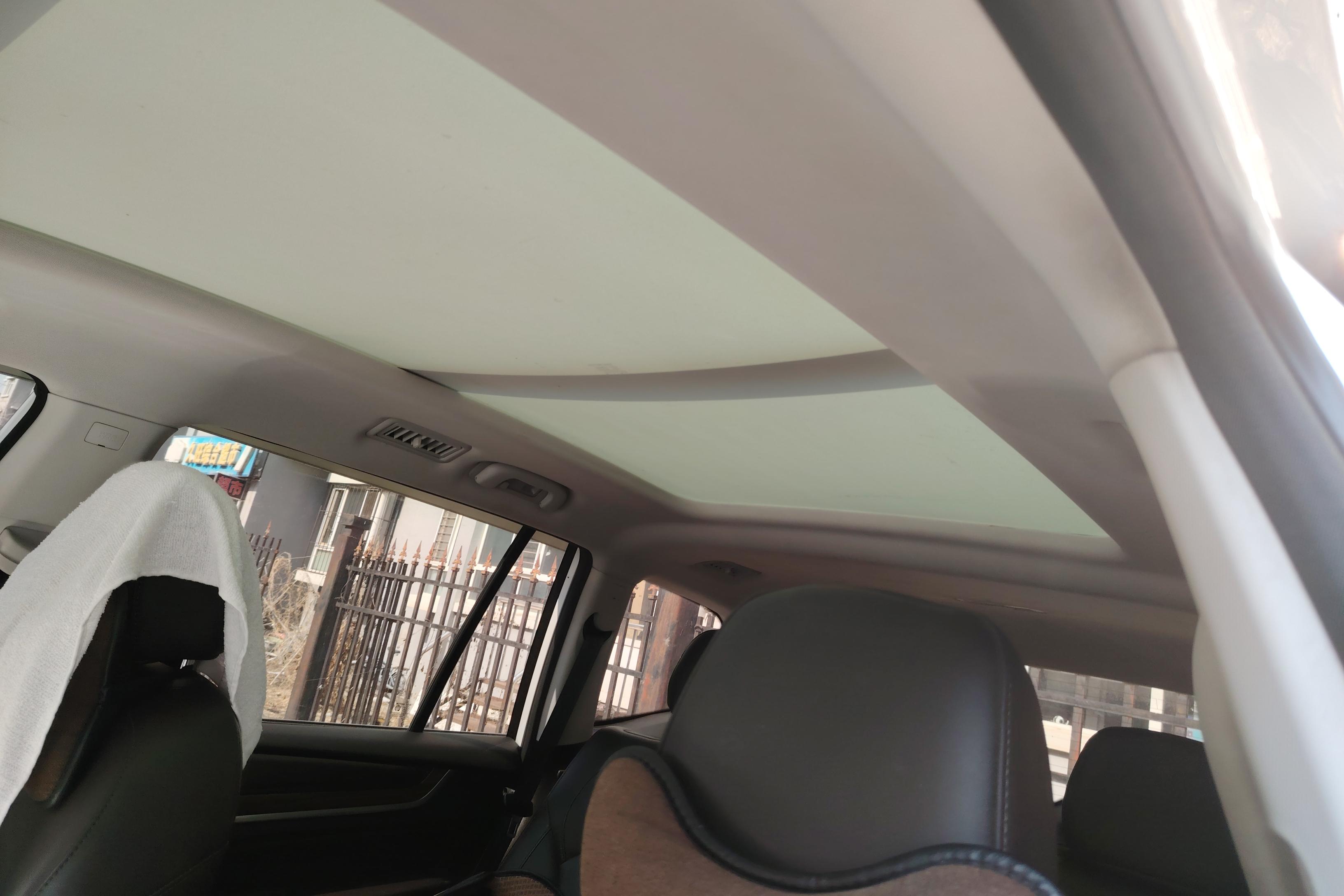 Roewe RX8 2019 image de voiture #24