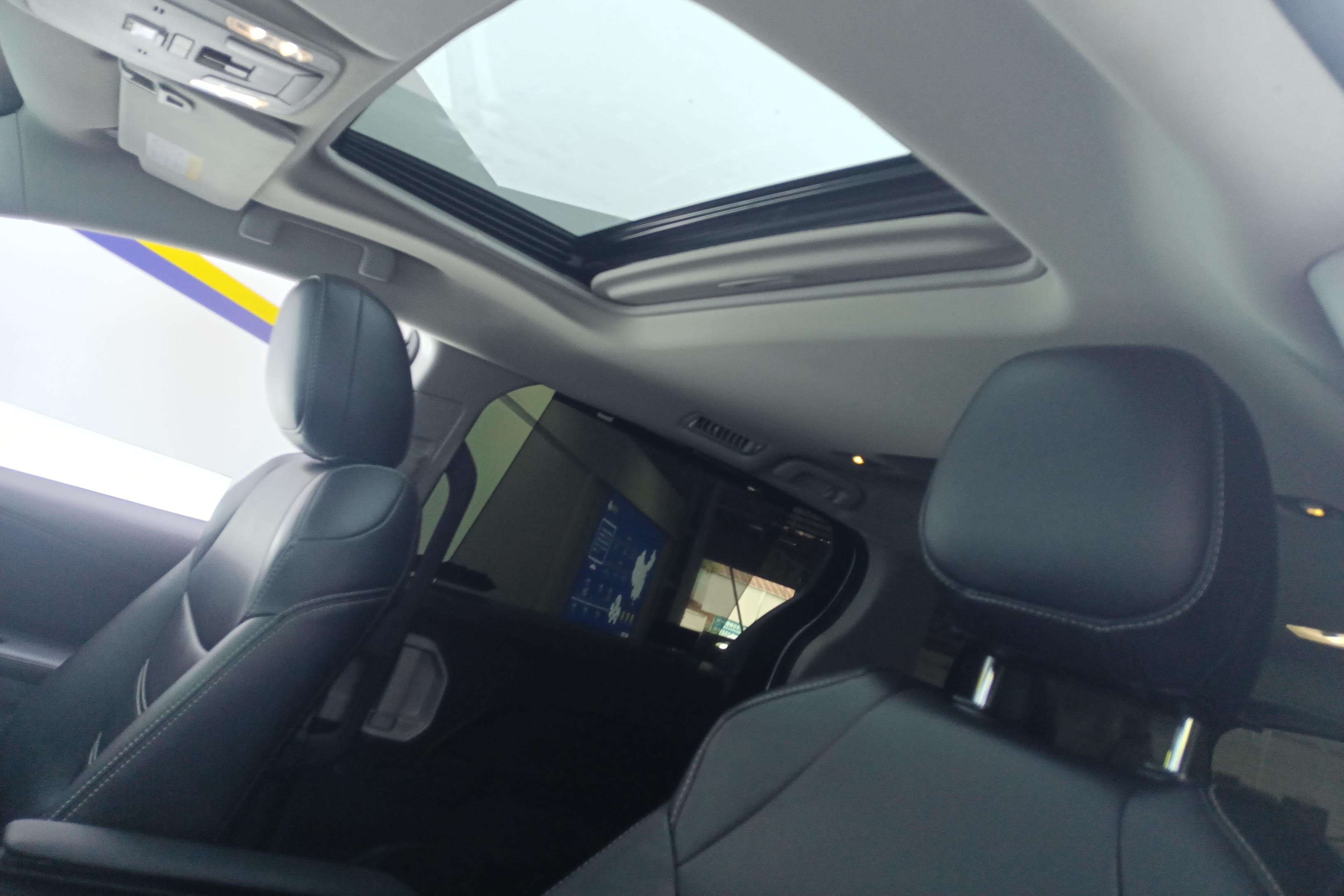 Toyota Granvia 2024 immagine di auto #24