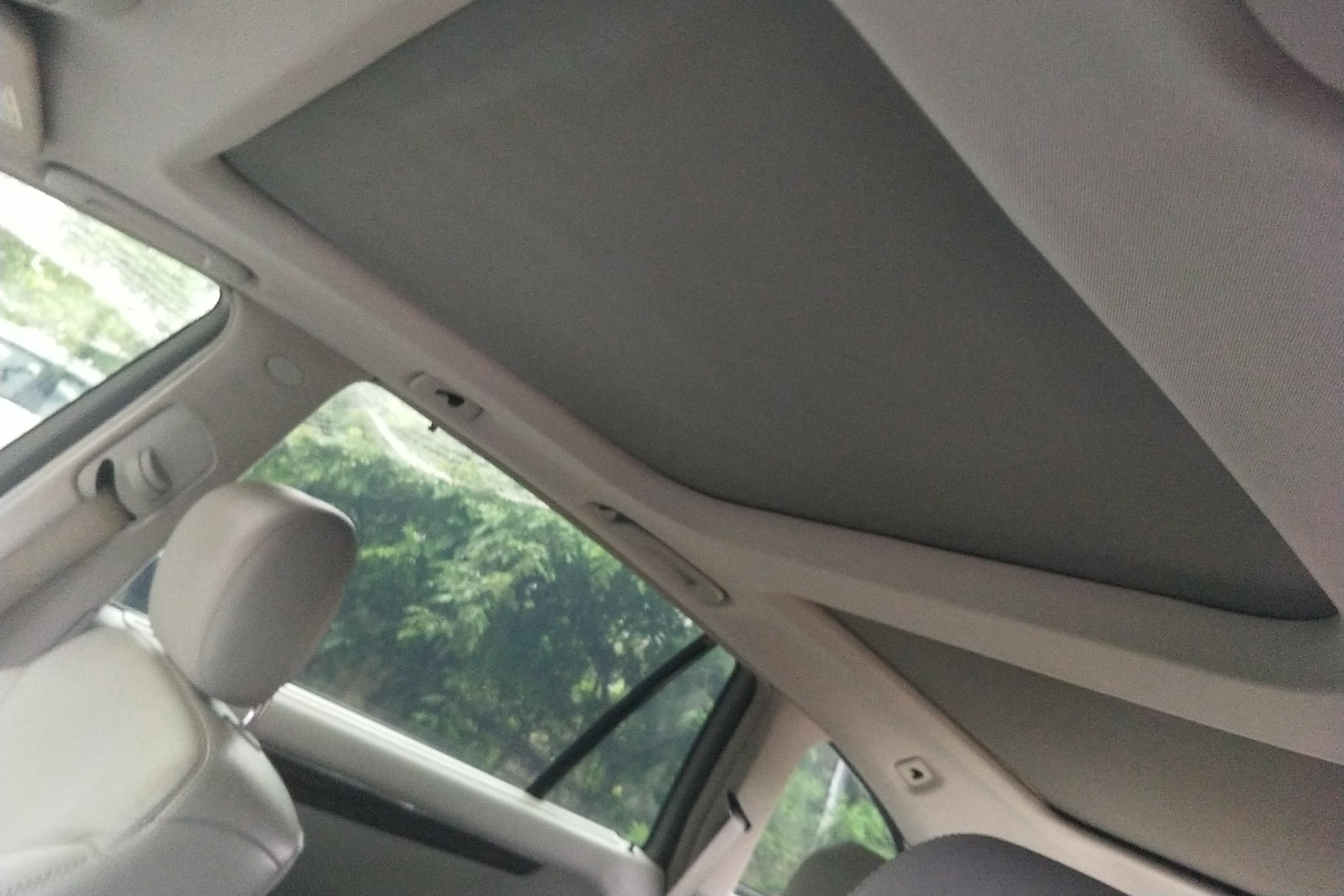 Mercedes-Benz R Class 2009 car image #24