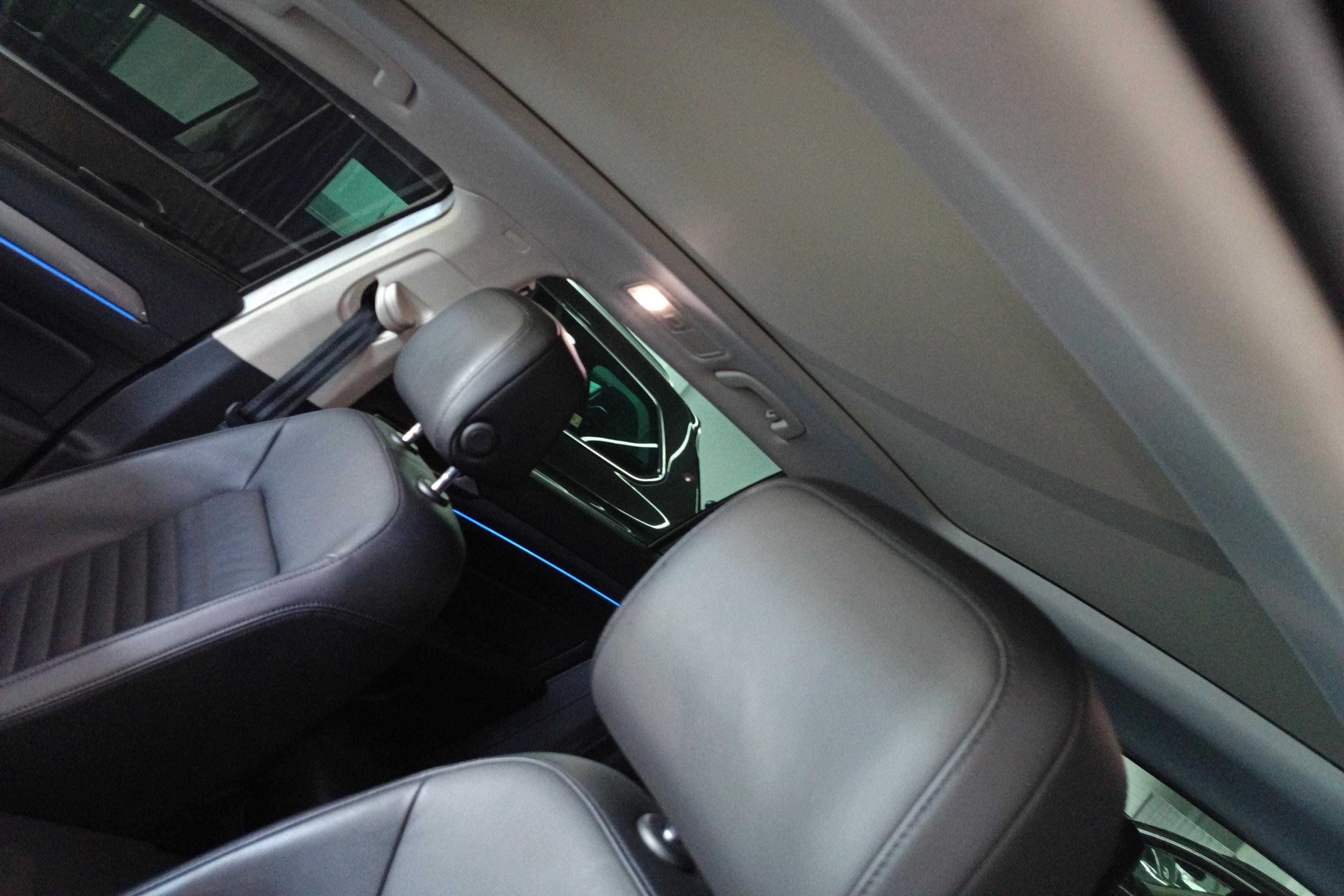 Volkswagen Passat Variant 2018 immagine di auto #24