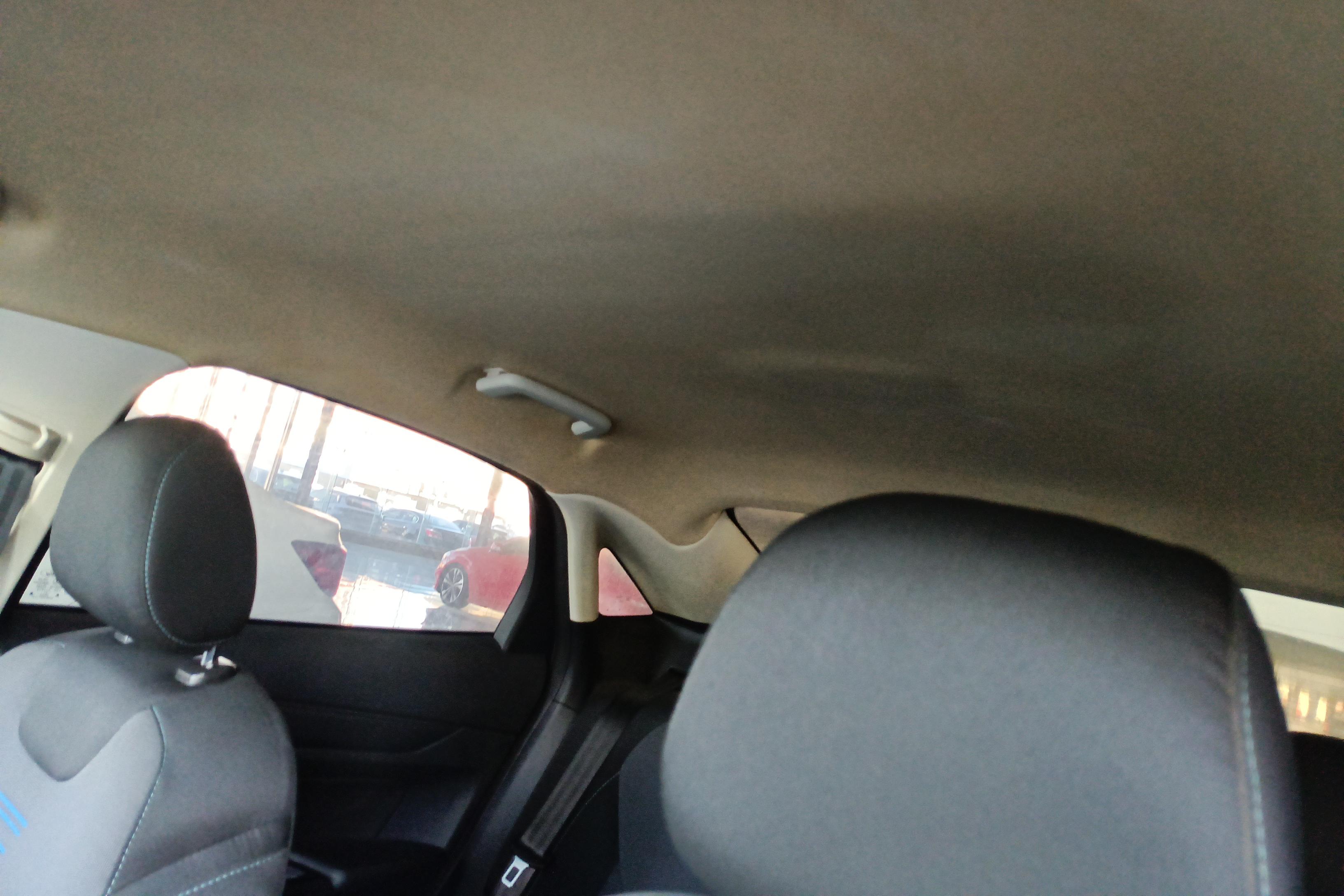 Ford Escort 2021 car image #24