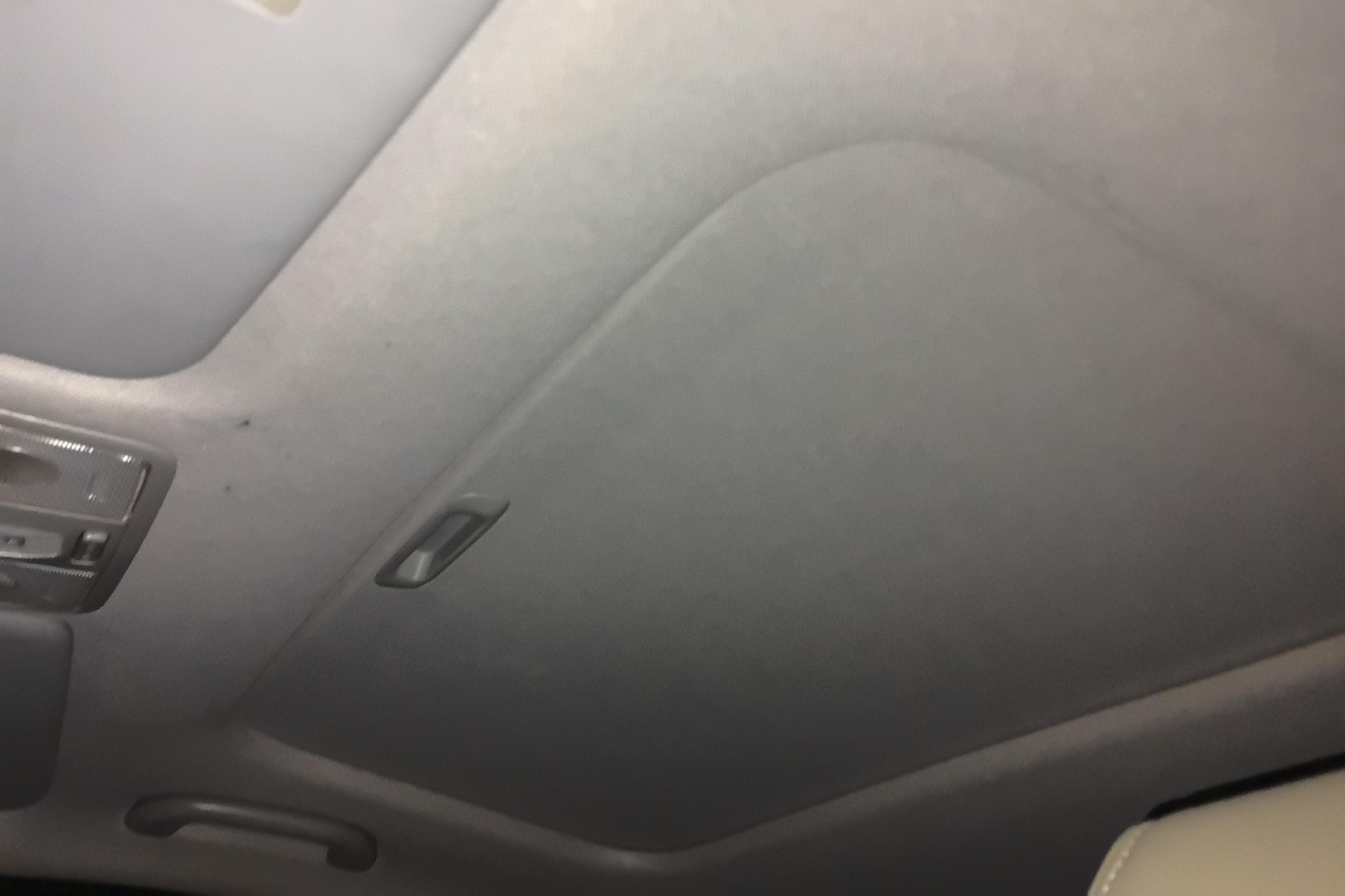 Hyundai Reina 2014 car image #24