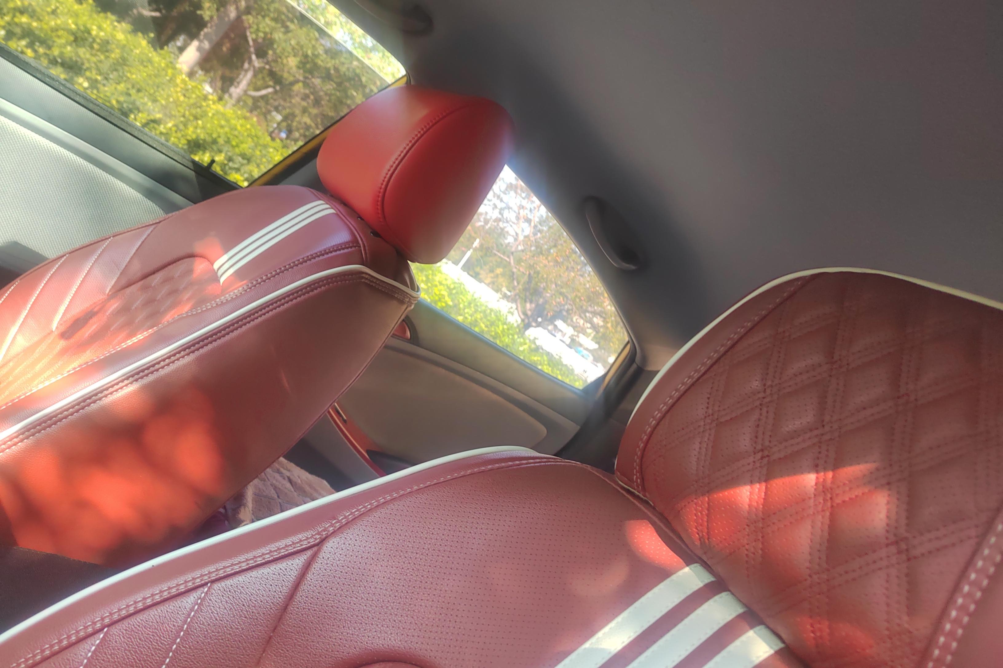 Hyundai Reina 2013 car image #24