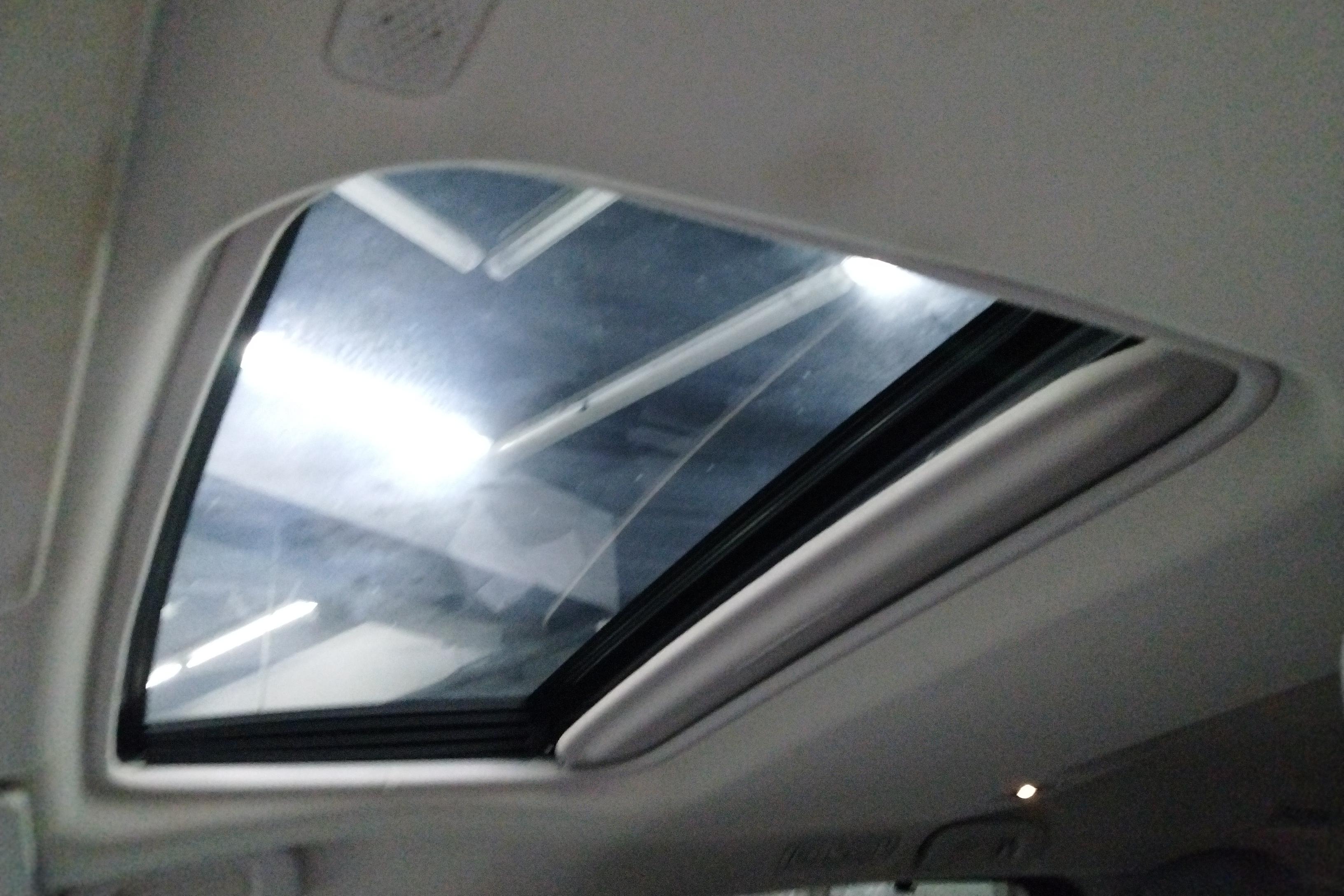 Toyota Granvia 2023 #24 Toyota Granvia 2023 car image #24