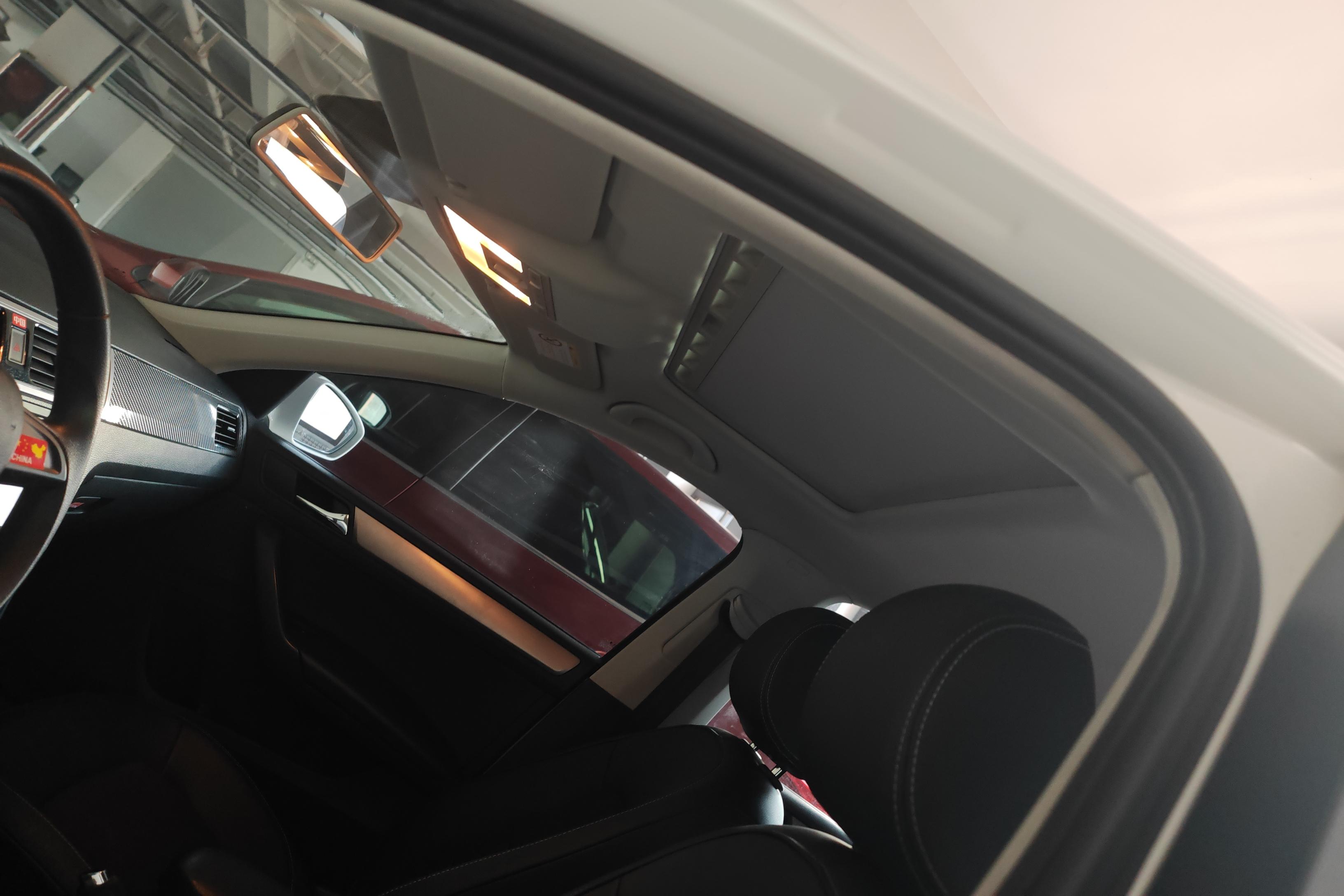 Skoda Rapid Spaceback 2017 car image #24