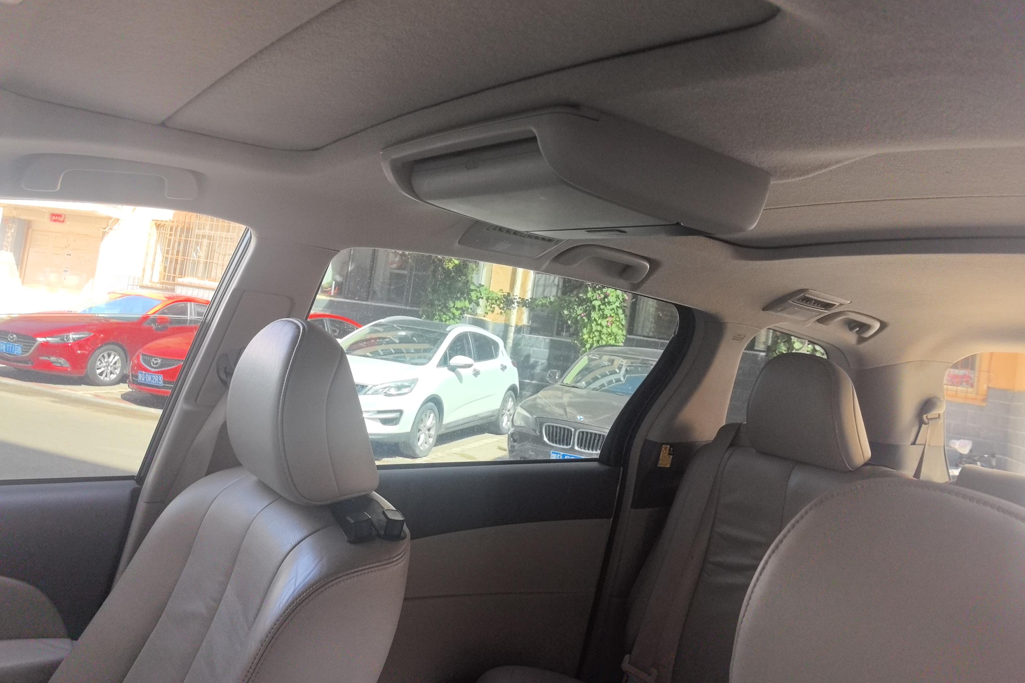 Toyota Previa 2012 car image #24