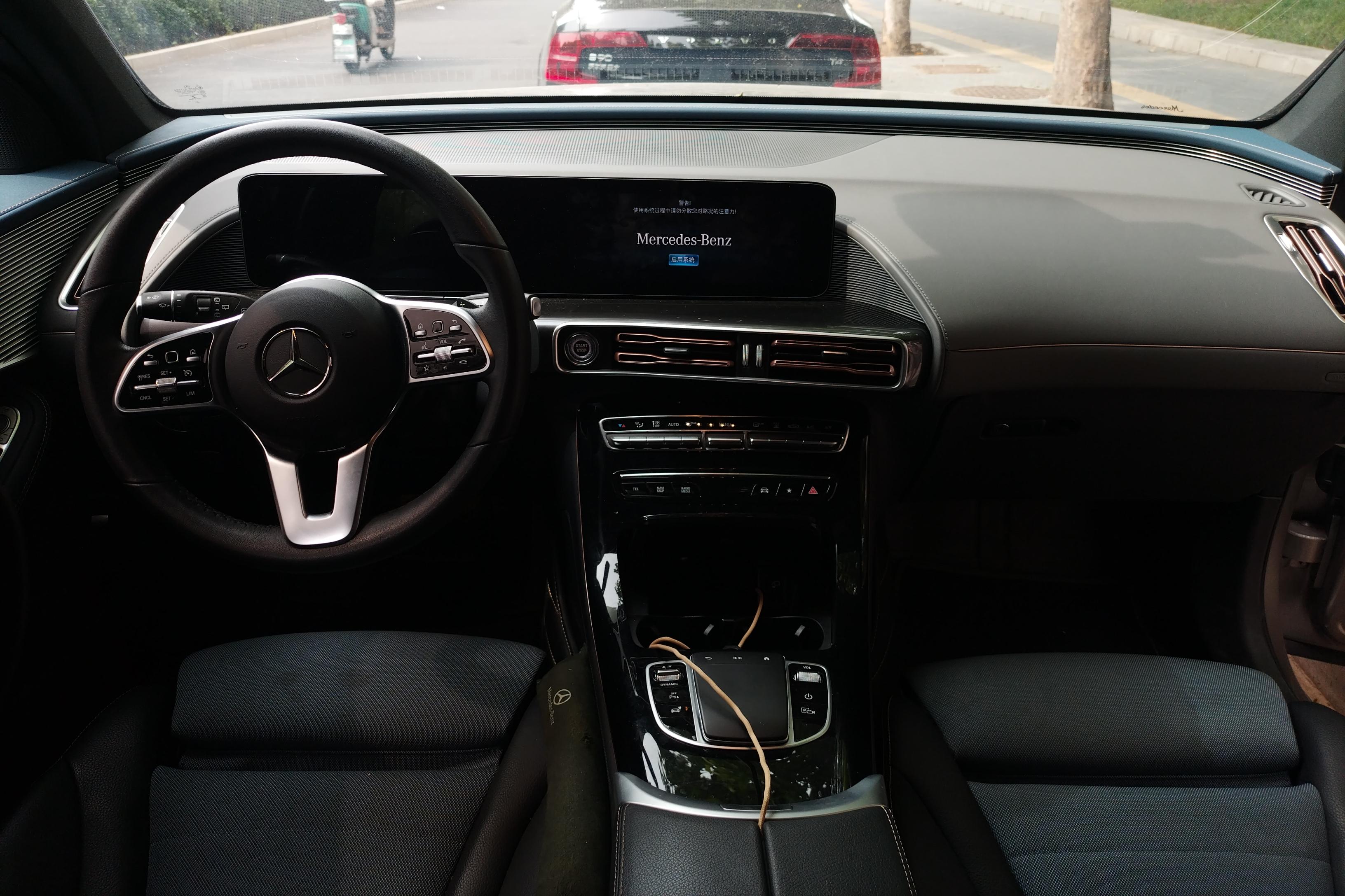 Mercedes-Benz EQC Class 2021 car image #24