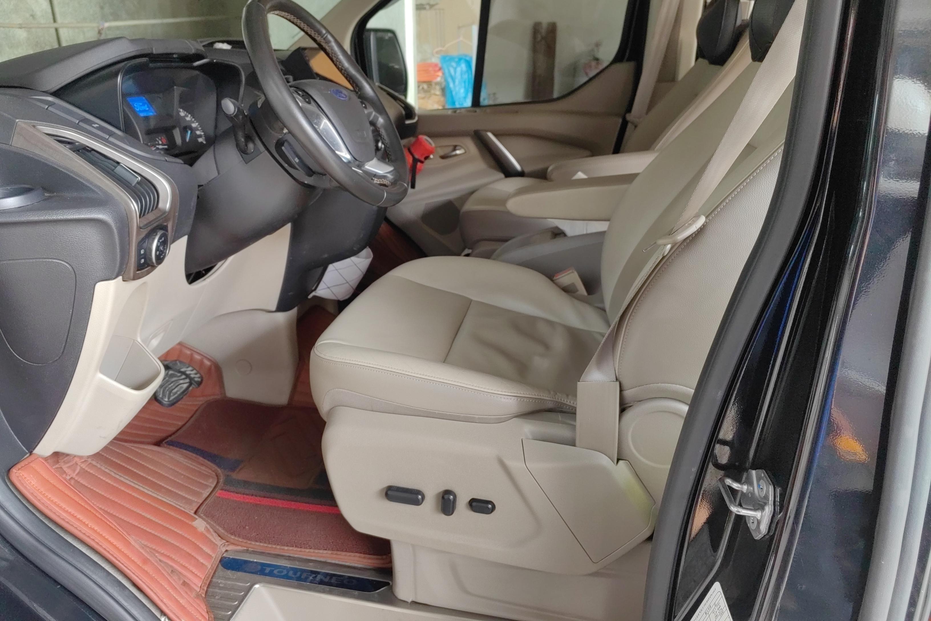 Ford Tourneo 2017 #24 Ford Tourneo 2017 car image #24