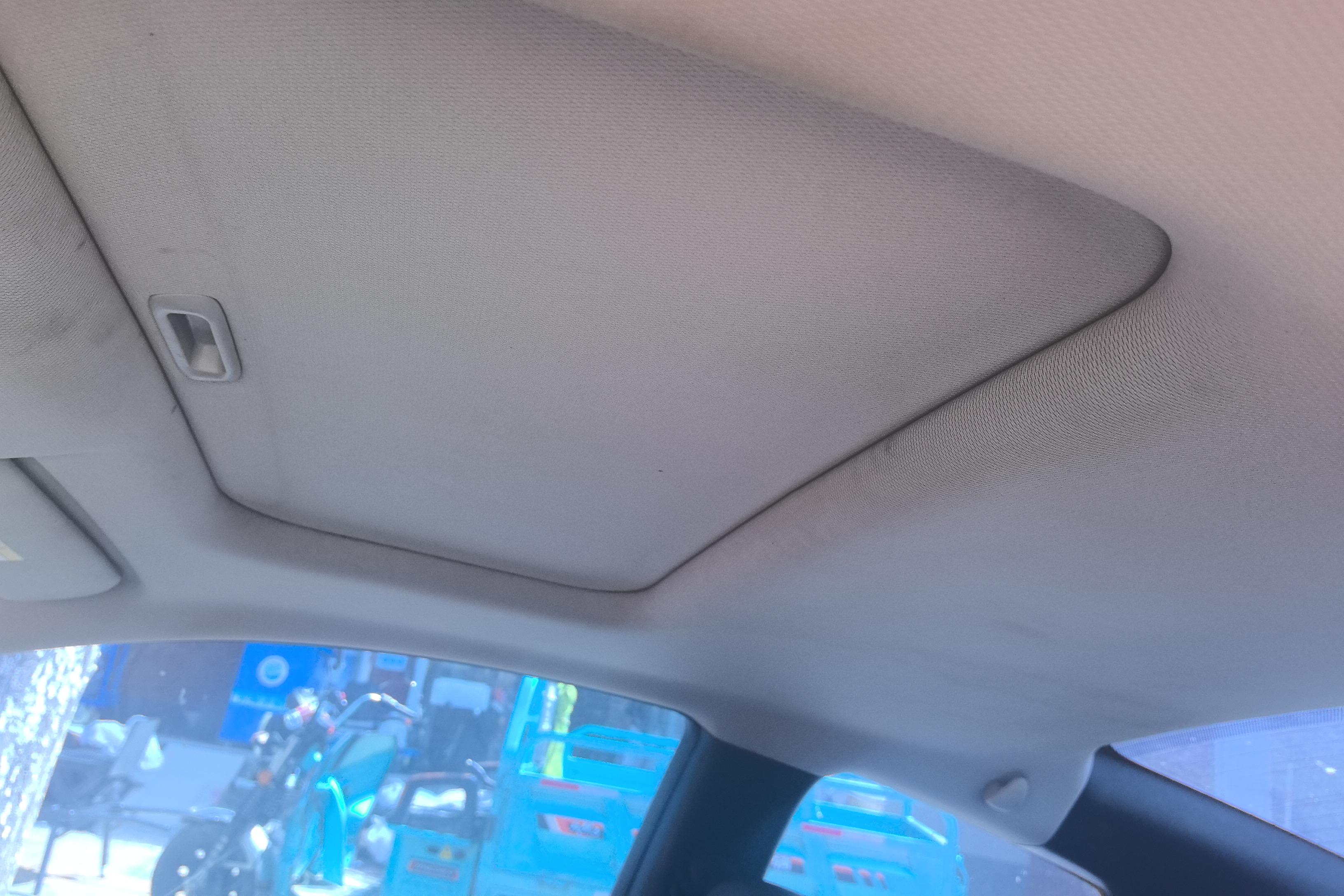 Hyundai Rohens 2011 car image #24