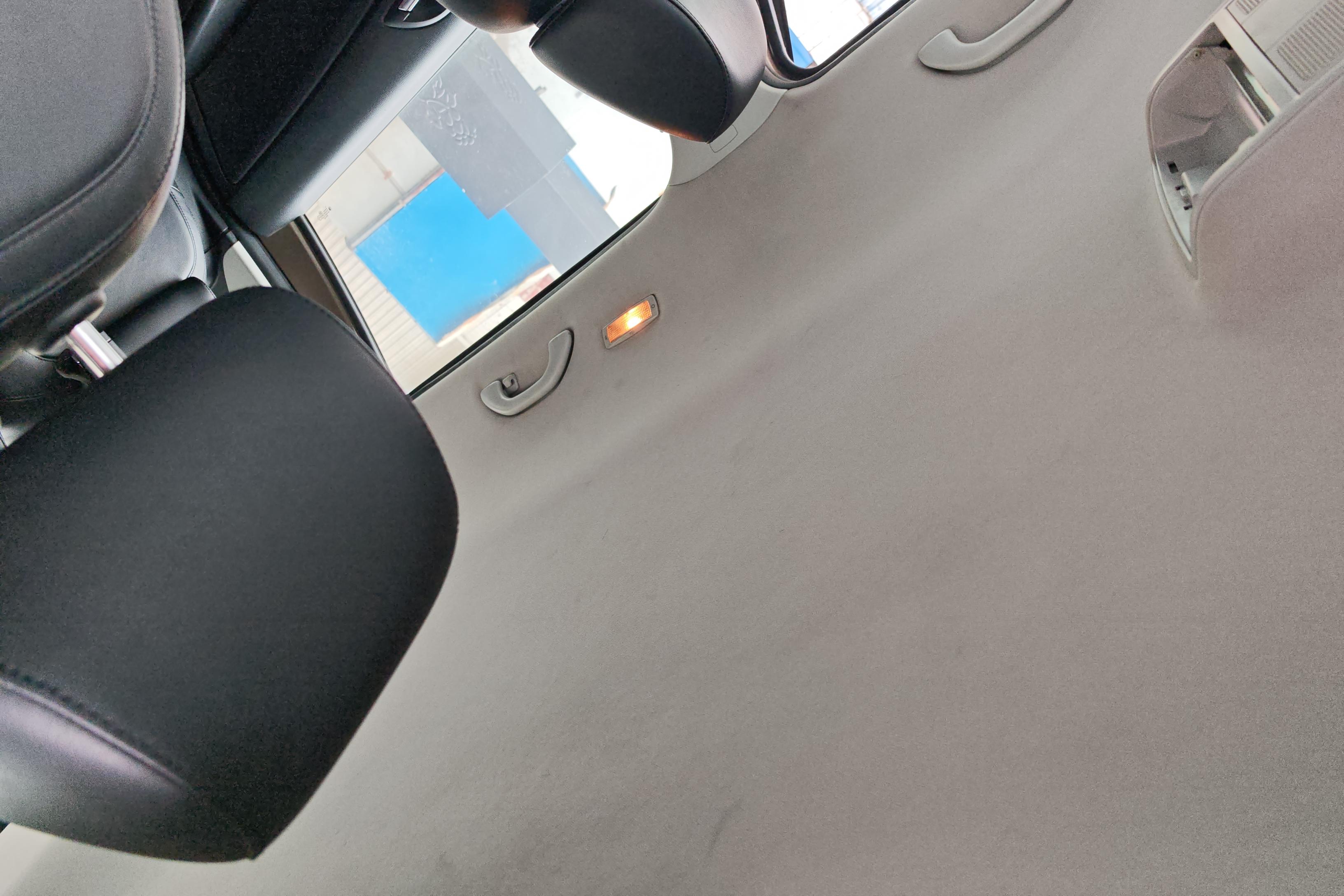 Skoda Yeti 2014 car image #24