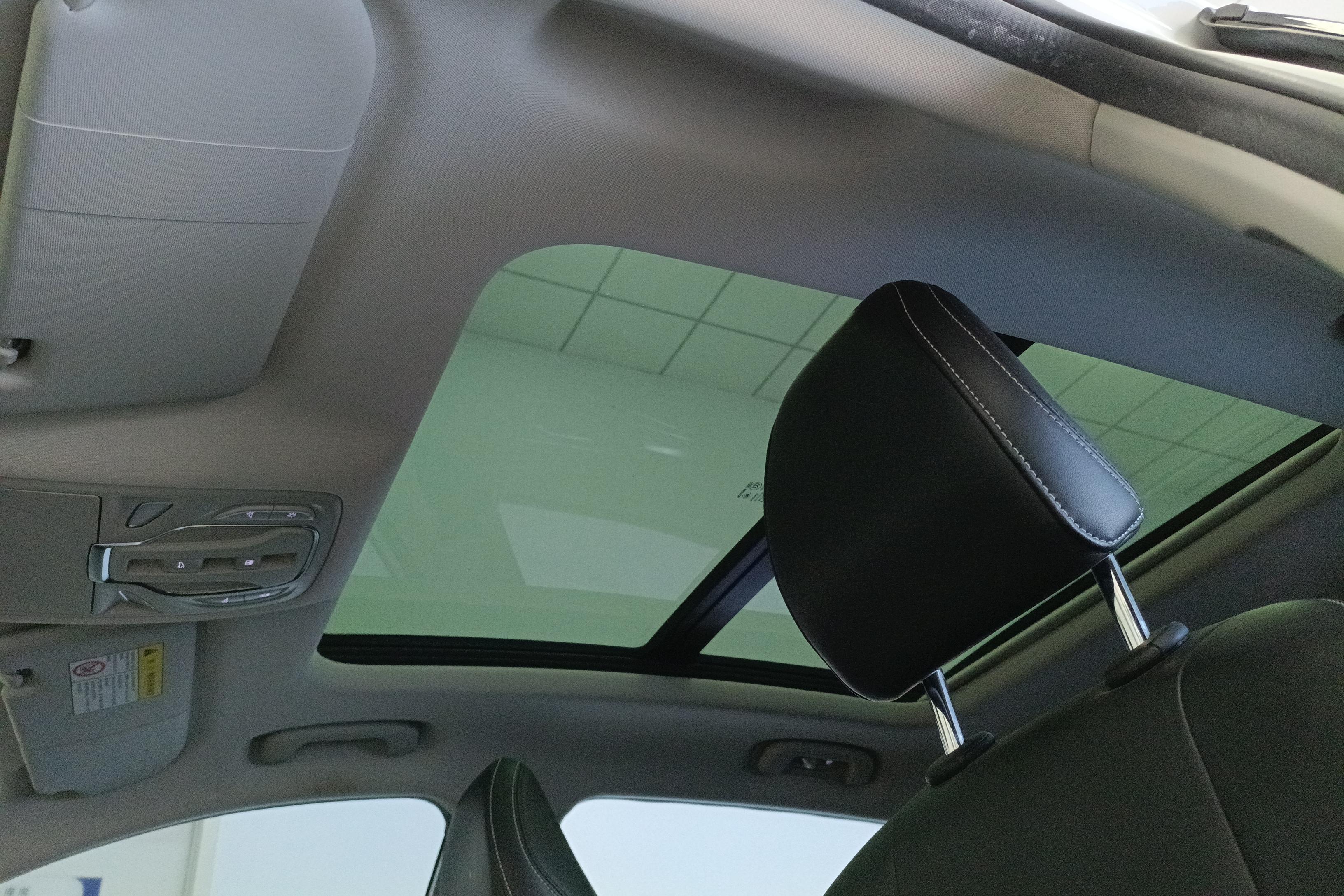 MG ES5 2021 car image #24