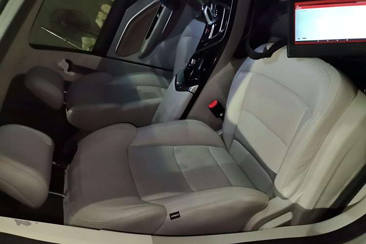 GEELY JiaJi 2020 car image #24