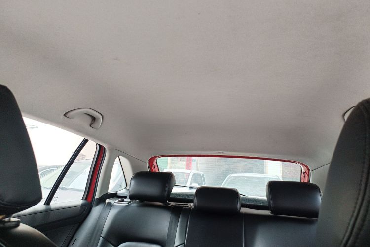 Skoda Rapid Spaceback 2015 car image #24